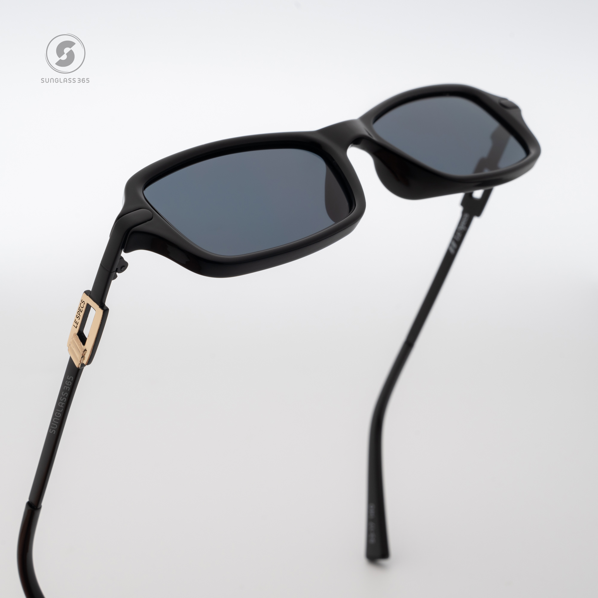 แว่นกันแดด Le Specs LSP2452382 BAMBOOZLER Black