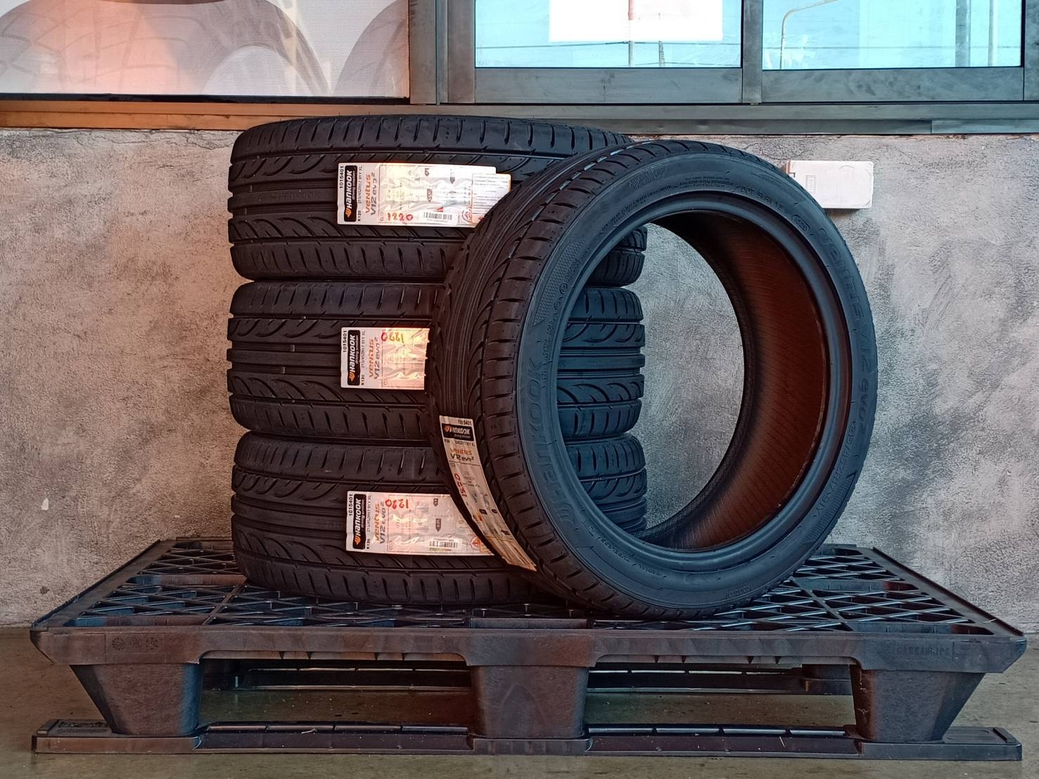 HANKOOK 215/45ZR17 VENTUS V12 EVO2 91Y XL MADE IN KOREA