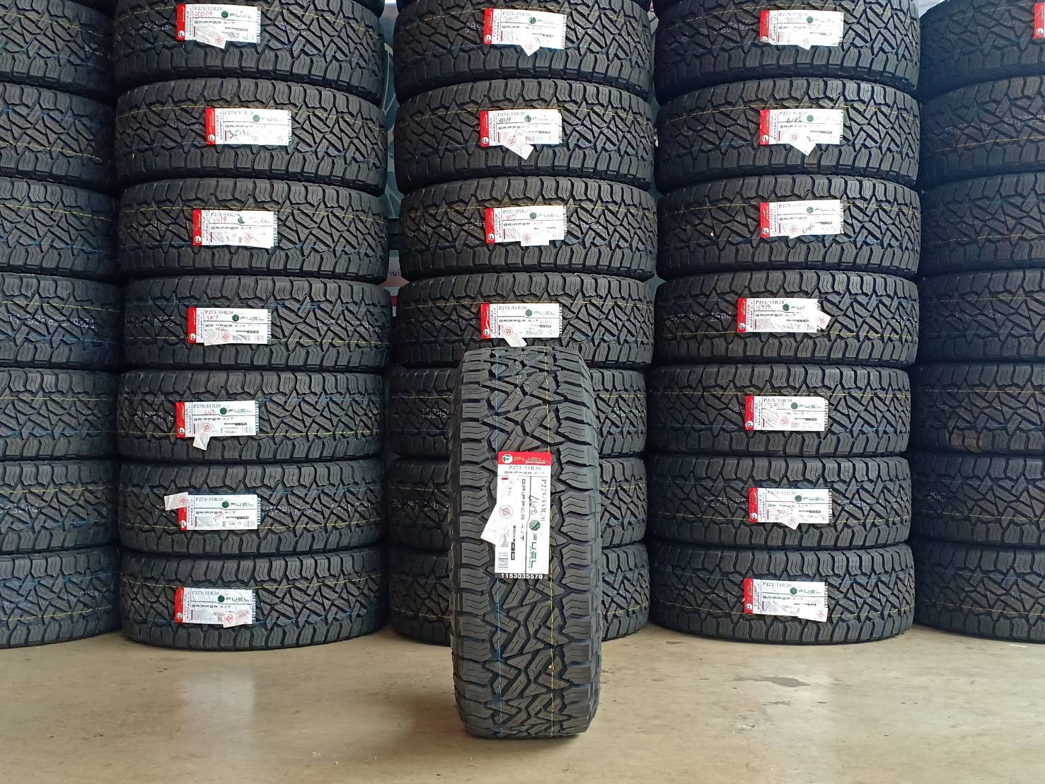 ยางเข้าใหม่ ลดราคา FUEL AT 275/55R20 117S Y19