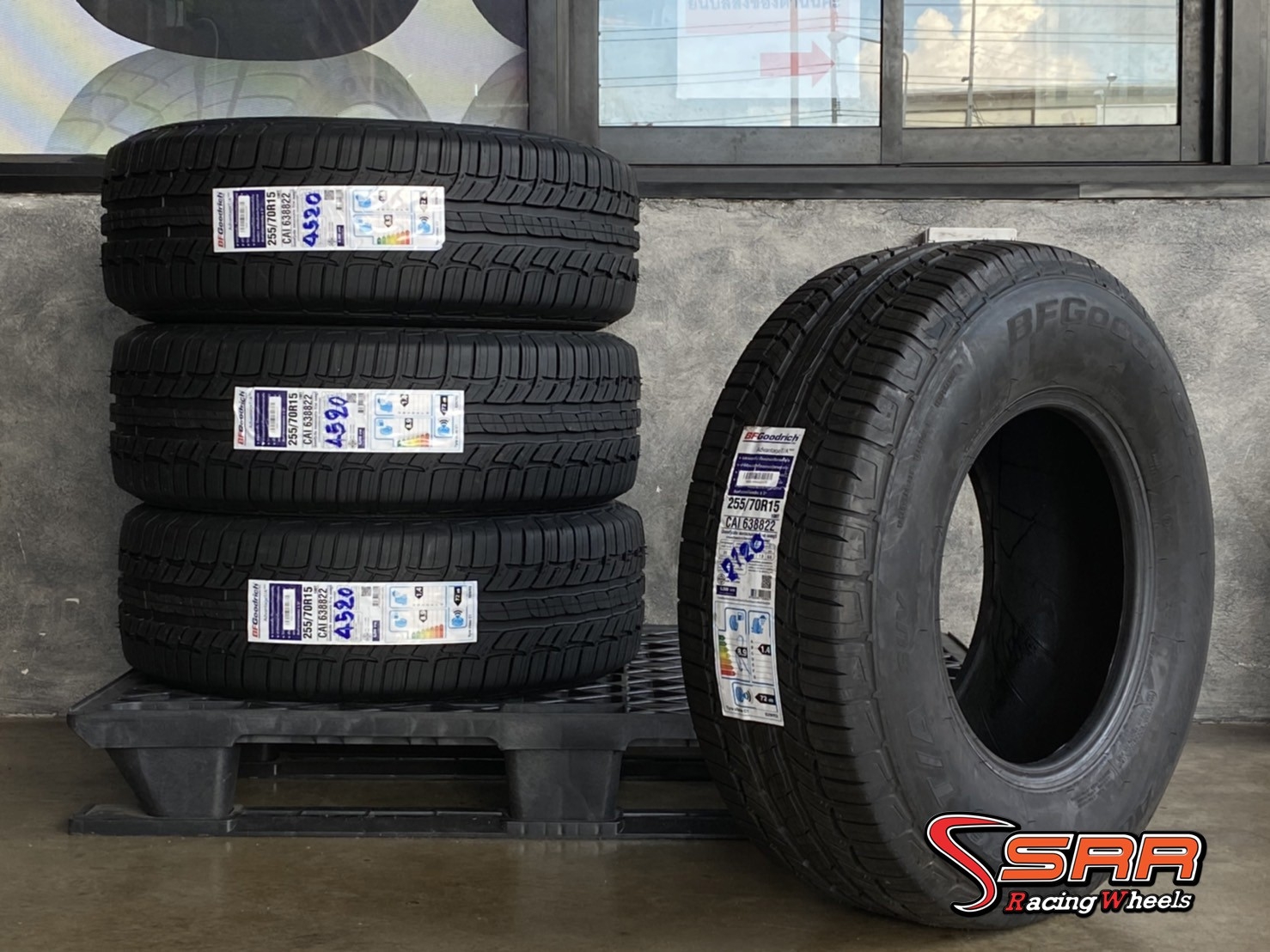 BF GOODRICH 255/70R15 ADVANTAGE T/A SUV ปี2020 ราคาถูก