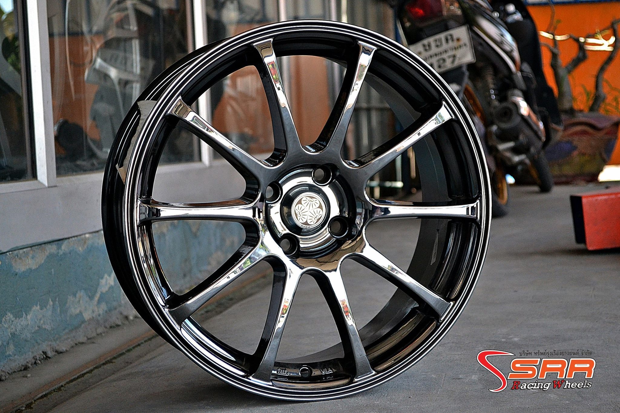 ล้อใหม่ ADVAN RS ขอบ 17 สีแบล็คโครม วง2750 ปกติ5000