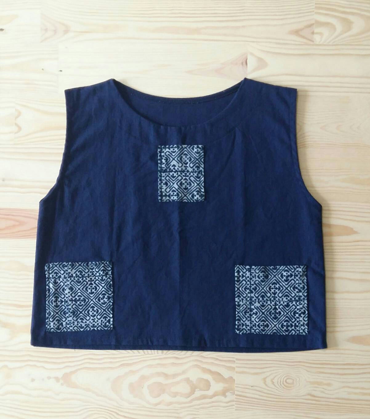 เสื้อแขนกุด+ต่อลาย