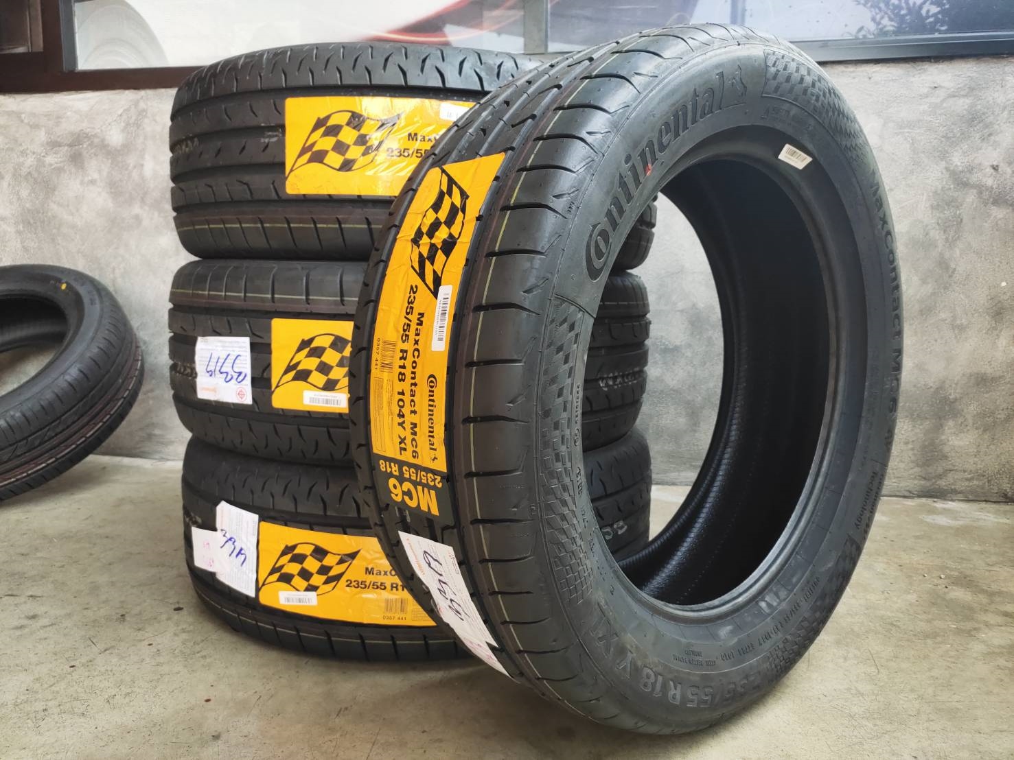 ยาง ใหม่CONTINENTAL รุ่นMAXCONTACT MC6 ขนาด 23555R18