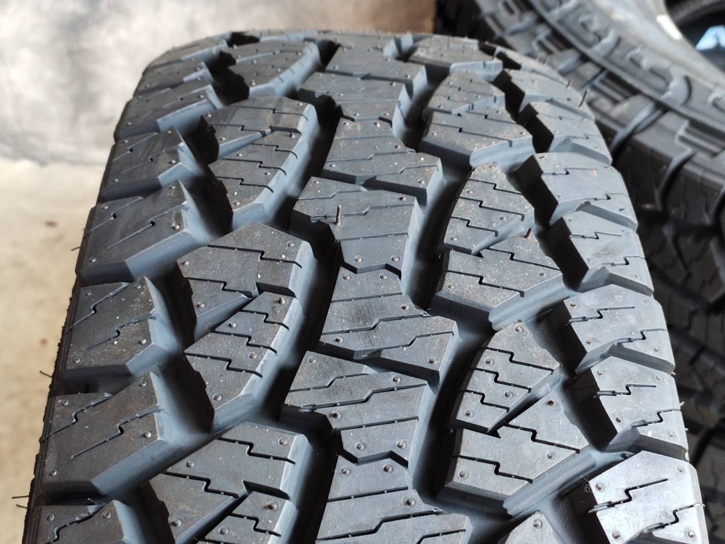 HANKOOK DYNAPRO AT-M 245/75R16 109T INDONESIA