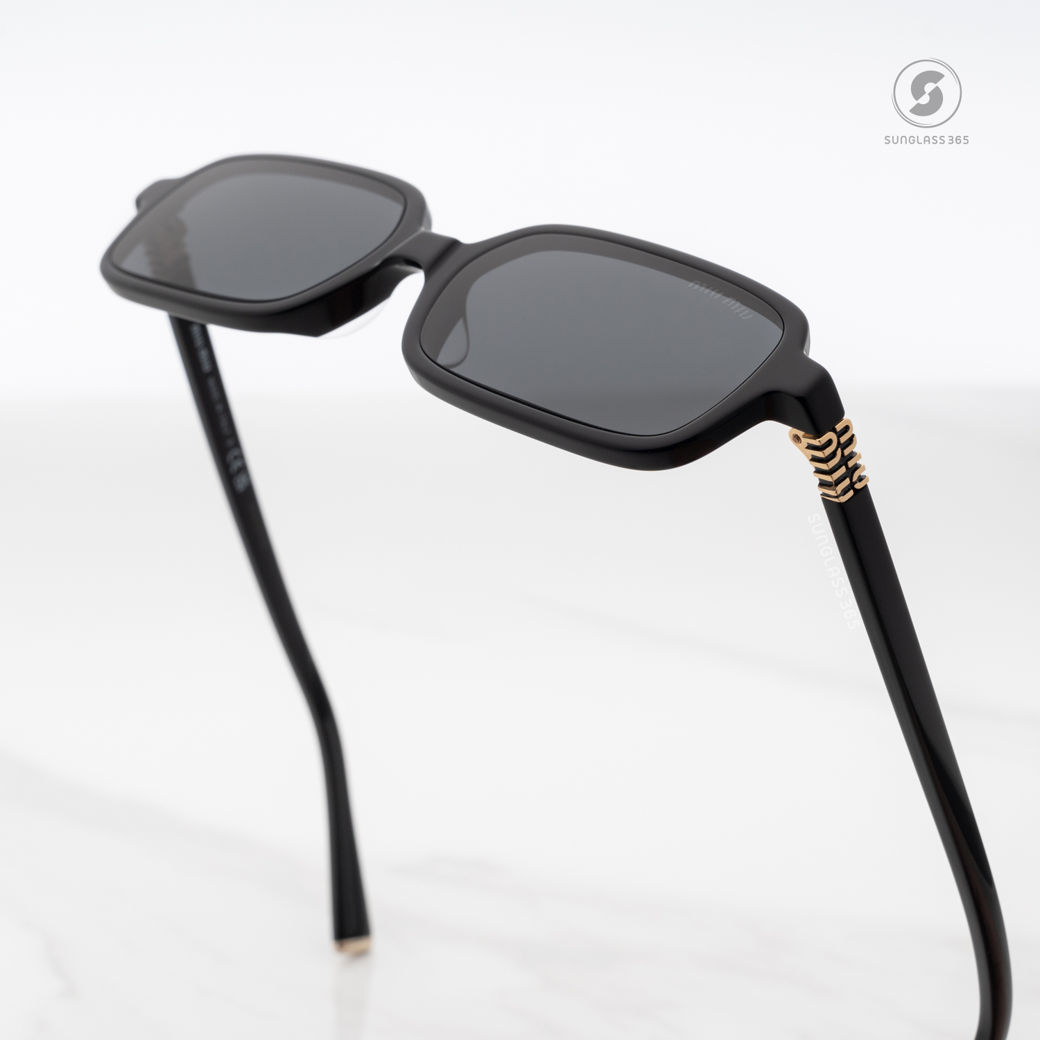 แว่นกันแดด Miu Miu MU11ZSF 16K5S0