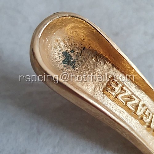 ที่เปิดขวดทองเหลืองทรงรองเท้า Ragazze