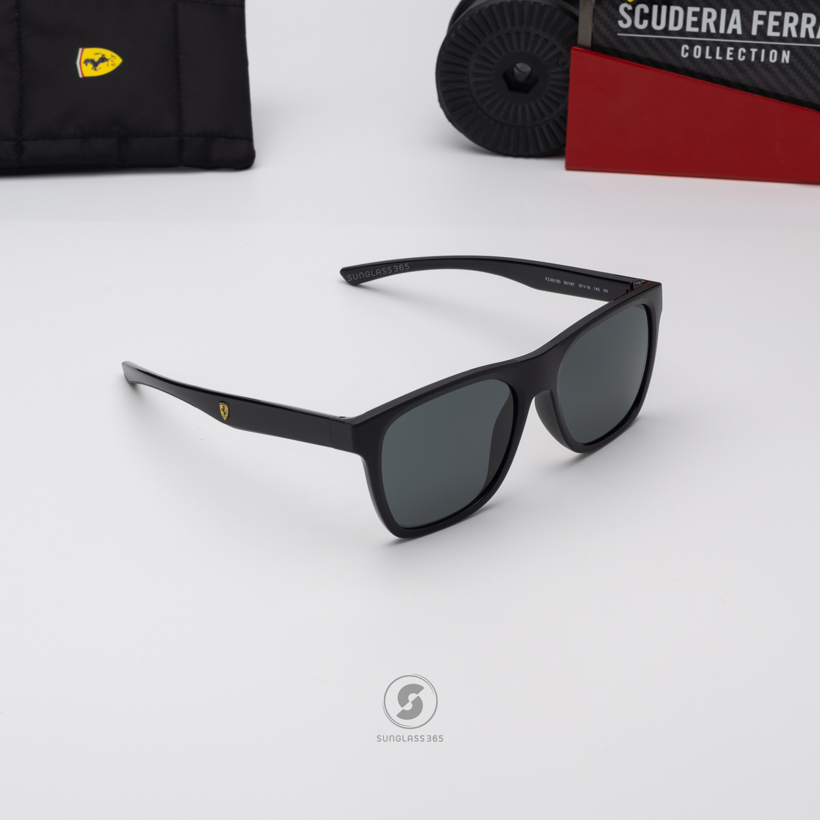 แว่นกันแดด Scuderia Ferrari FZ6013D 501/87