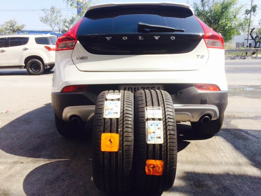 CONTINENTAL CSC5 RFT 225/40-19