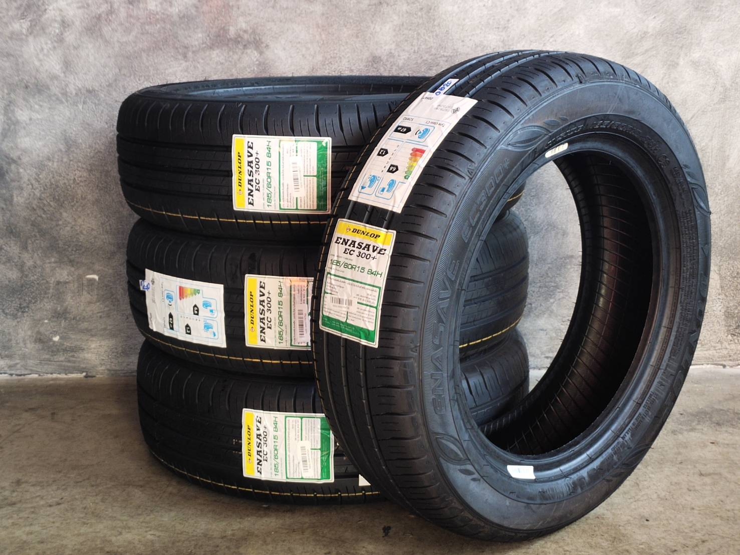 DUNLOP ENASAVE EC300 PLUS 185/60R15
