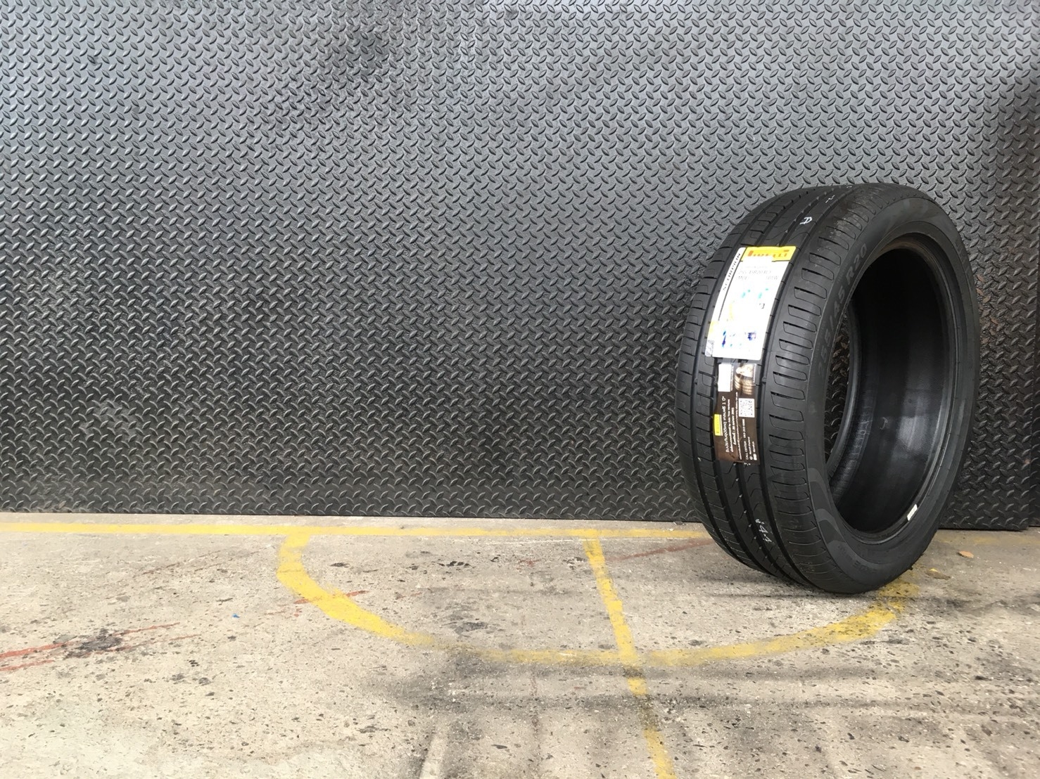 PIRELLI SCORPION VERDE (RUNFLAT) 255-45-20 เส้น 17500 ปี18