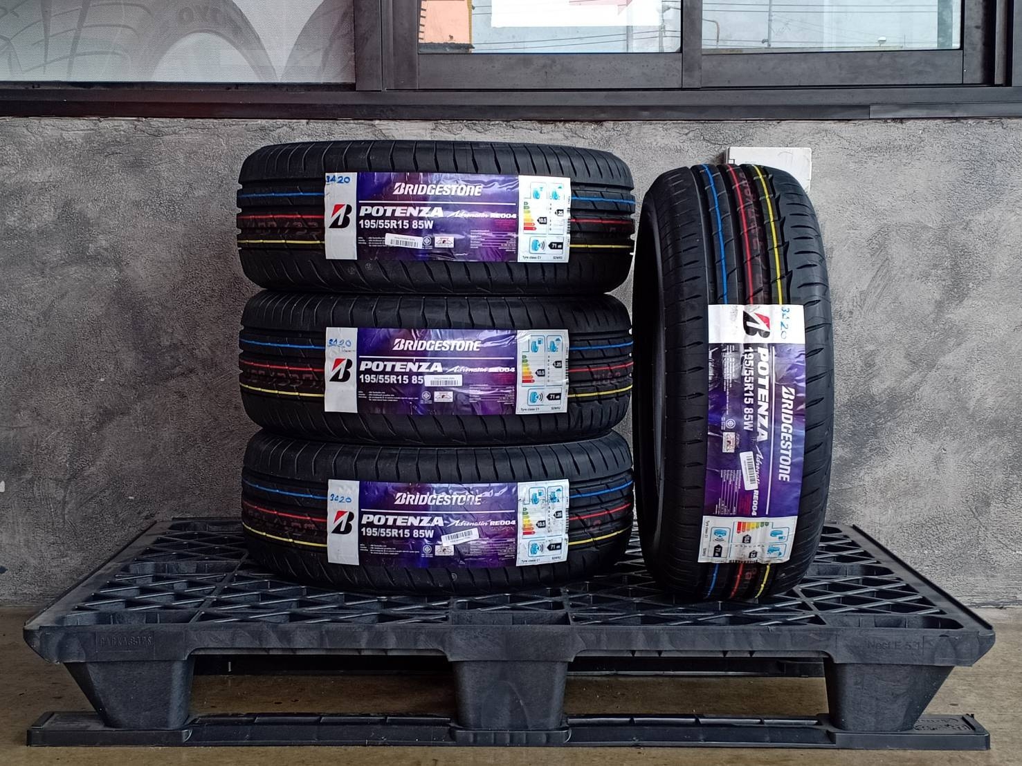 BRIDGESTONE 195/55R15 POTENZA RE004 ราคาพิเศษ
