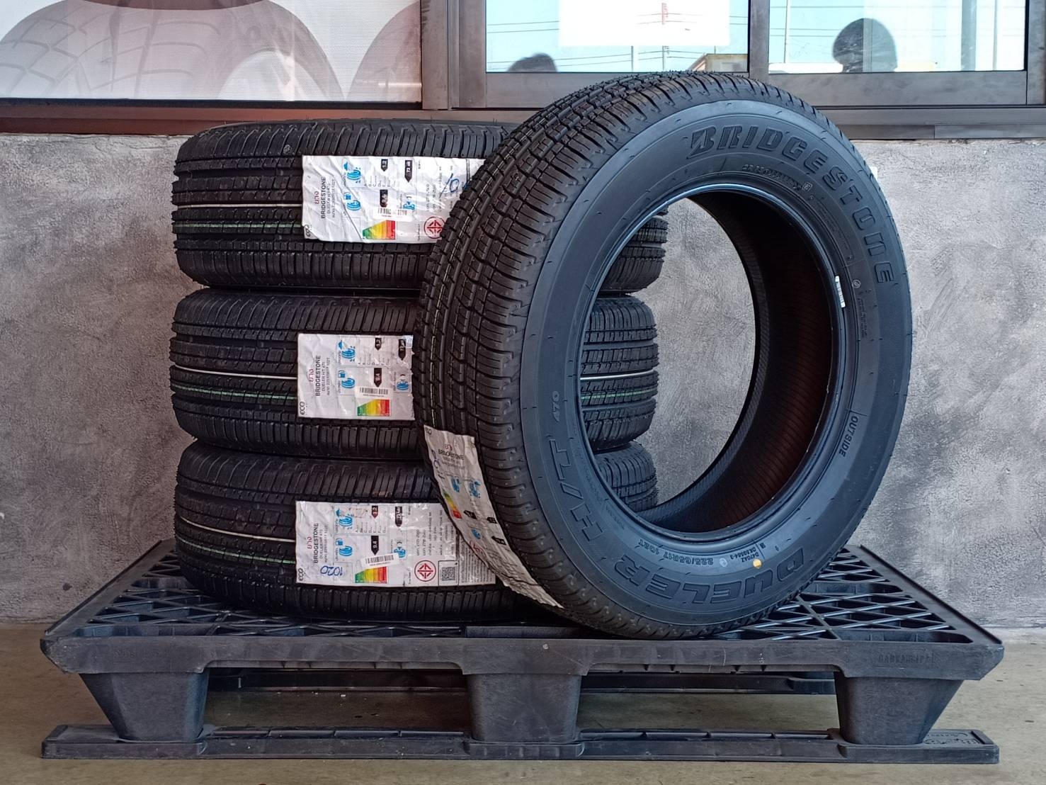 BRIDGESTONE 225/65R17 DUELER H/T 470 102T MADE IN INDONESAI