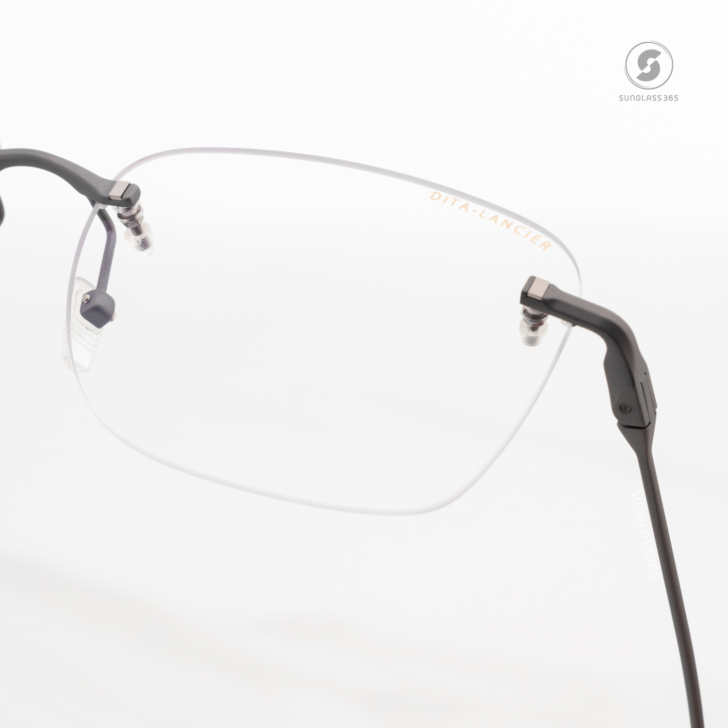 แว่นสายตา DITA LANCIER DLX119 A 04 with Blue Control Lens