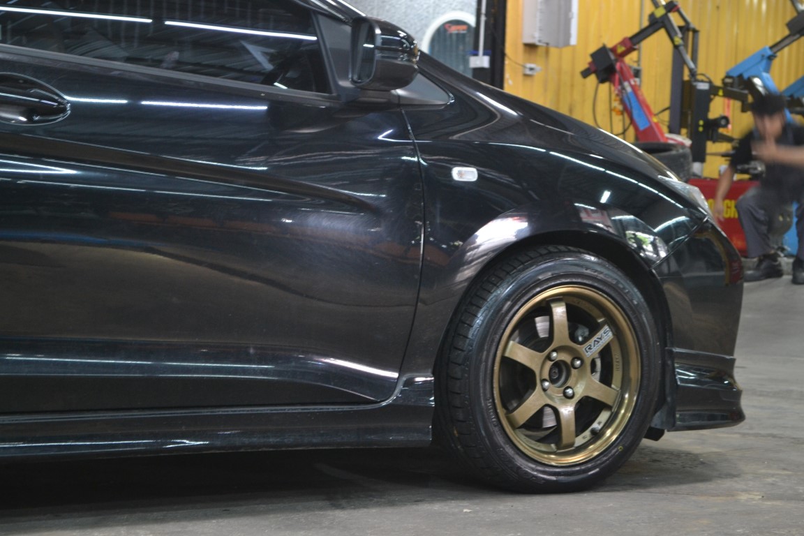 TOYO DRB 195-55-15 เส้น 2500 ปกติ 3500 ปี18 ลดราคา