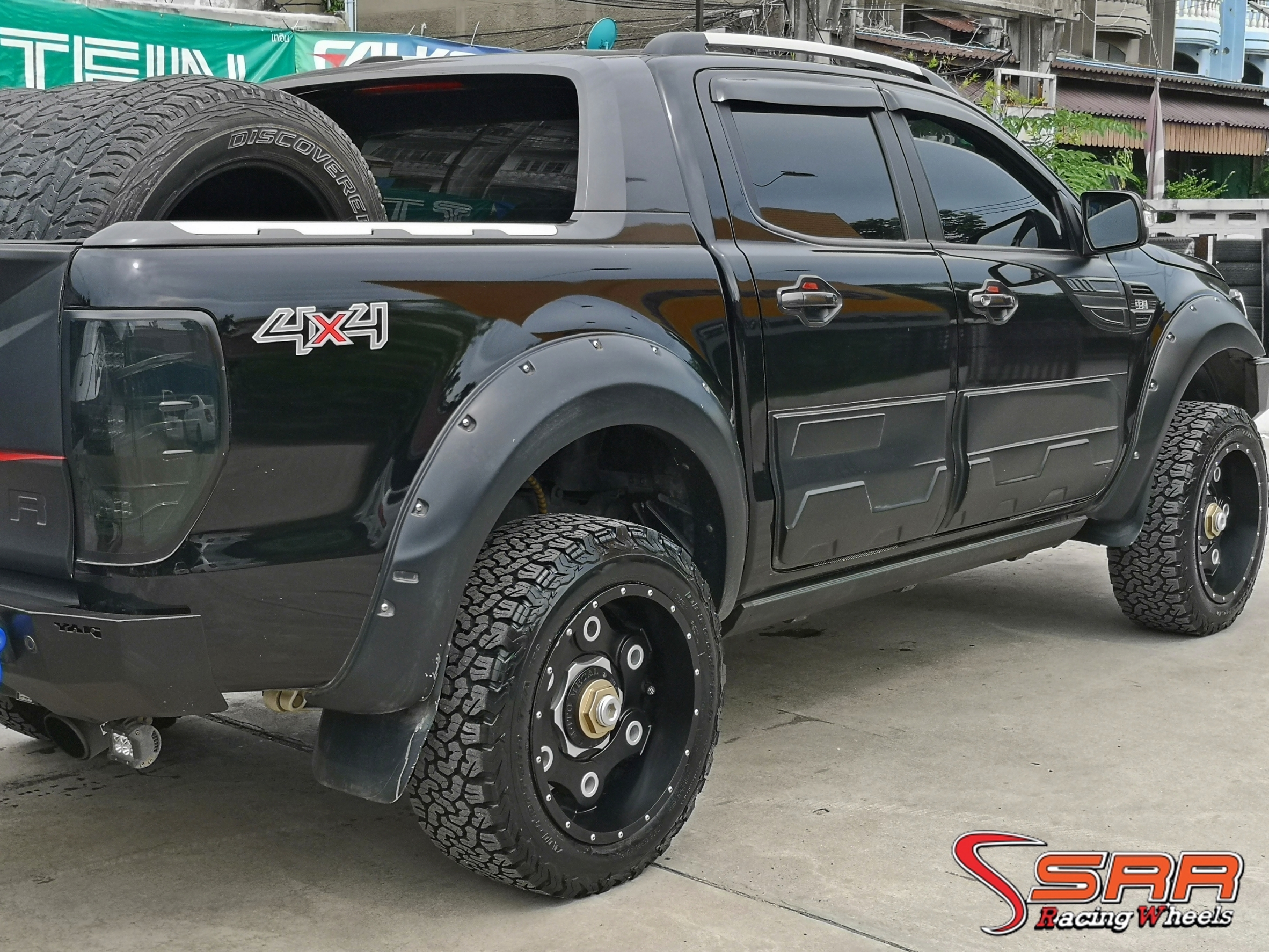 BF GOODRICH AT KO2 275/55R20