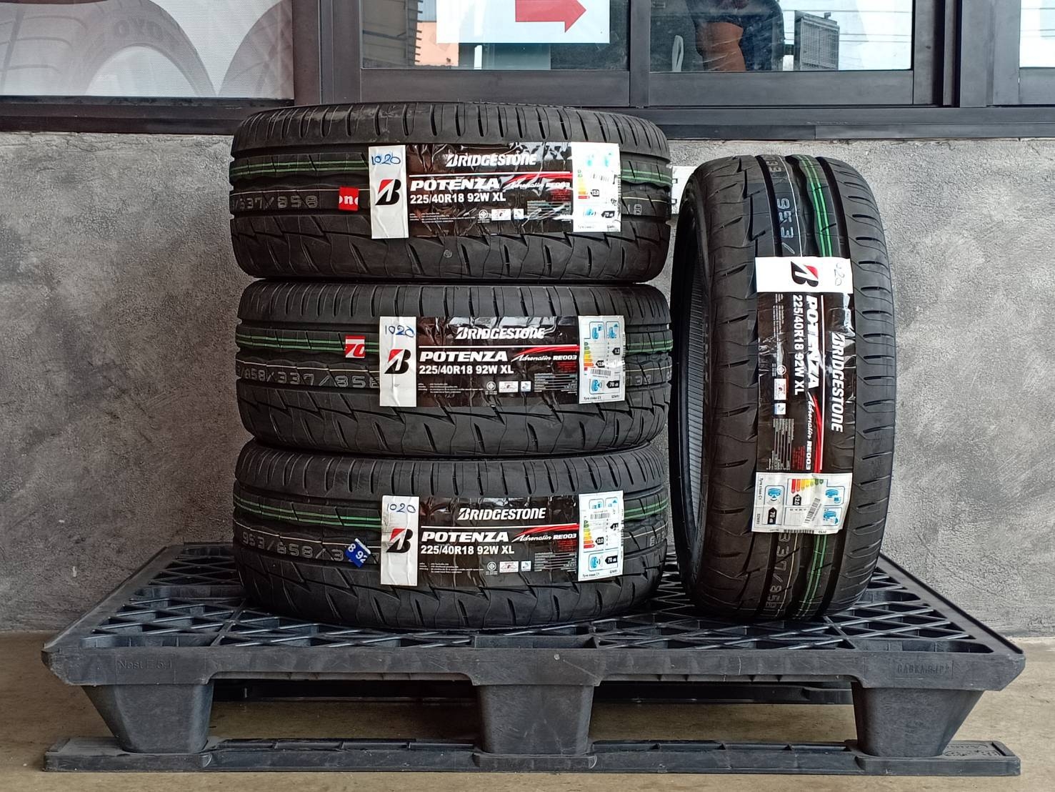 BRIDGESTONE 225/40R18 POTENZA RE003 92W XL MADE IN THAILAND
