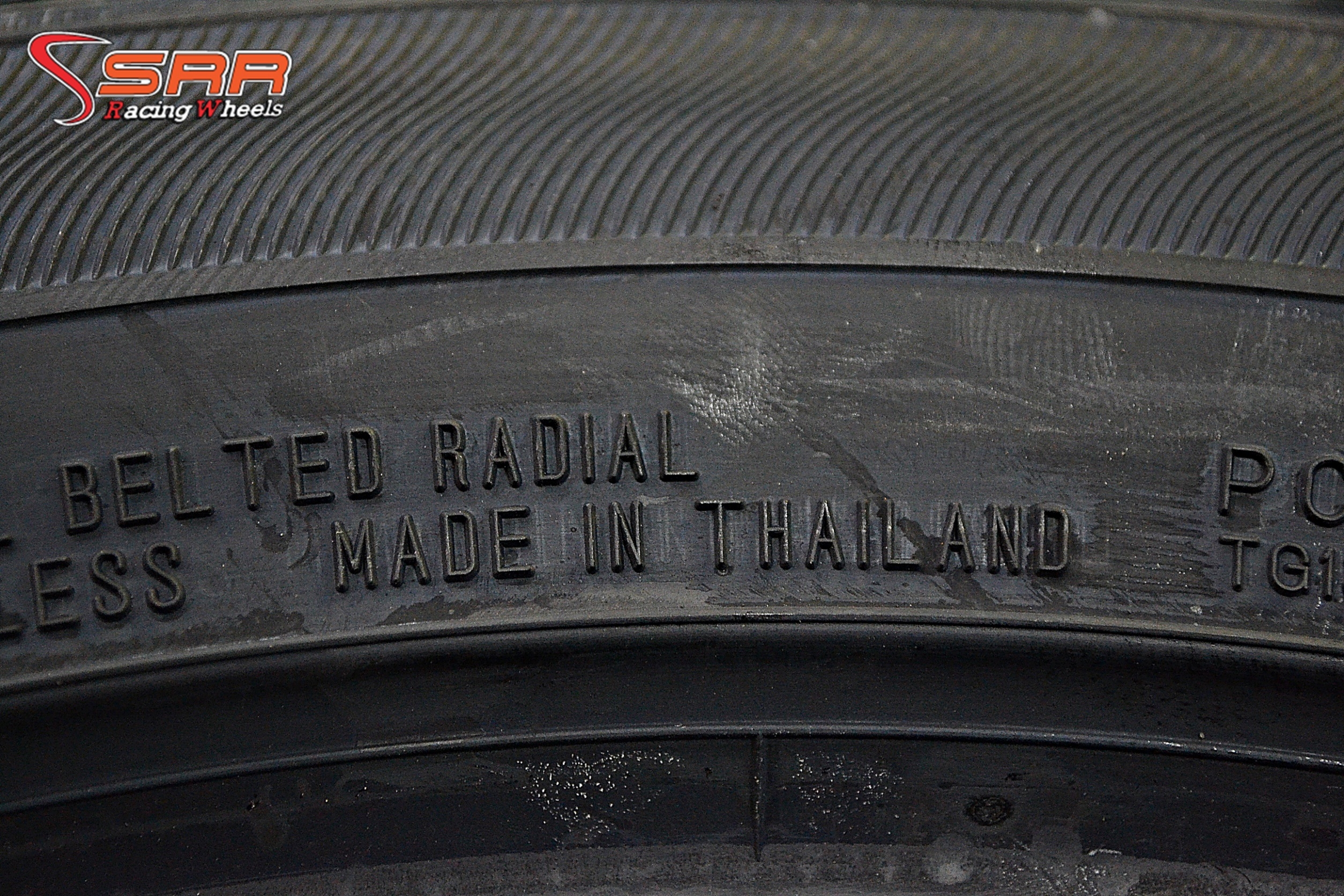 DUNLOP LM704 195/55-16 ยางสำหรับรถเก๋ง