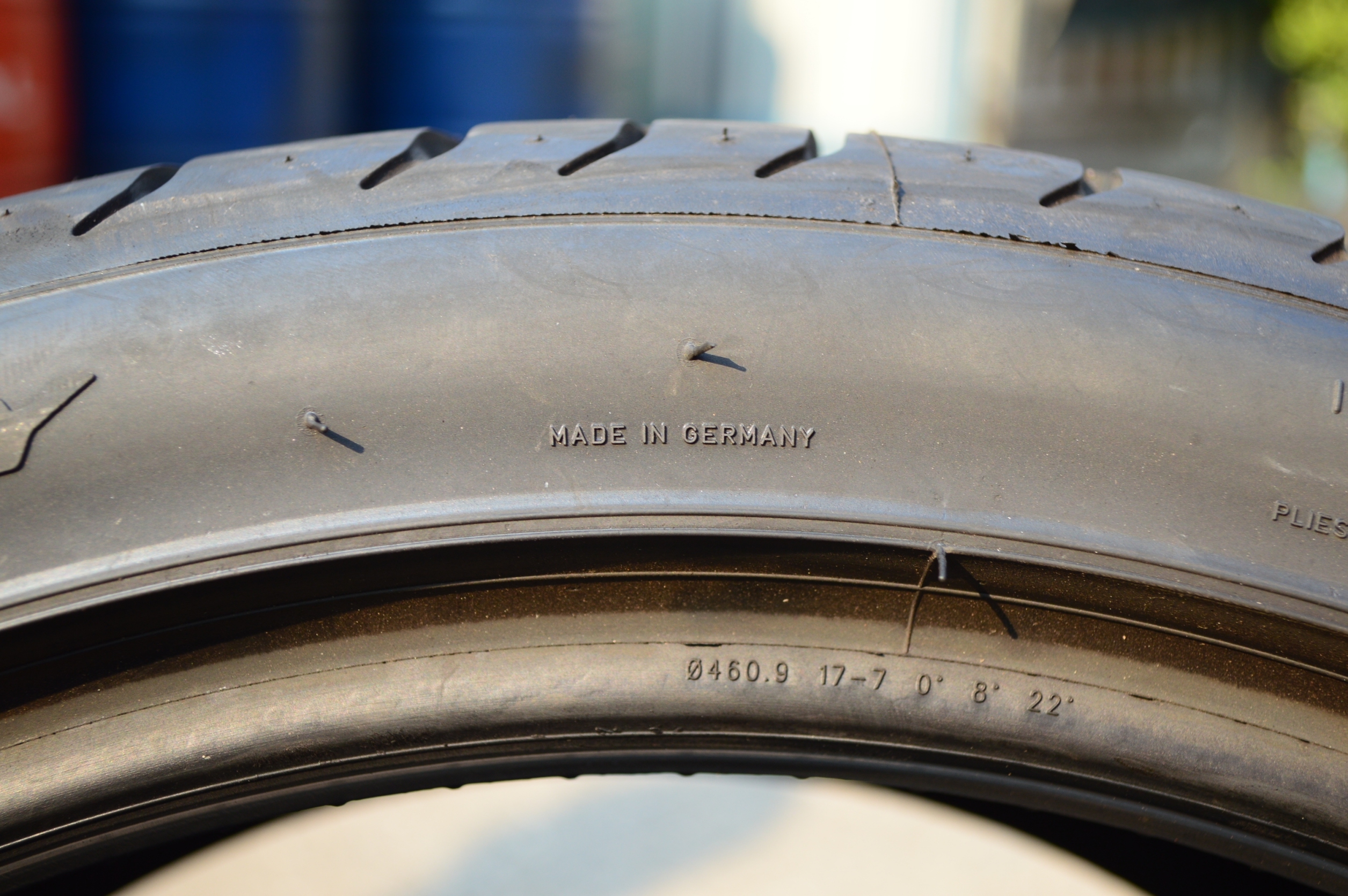 PIRELLI PZERO 255-35-18 เส้น 5800ปกติ 12000