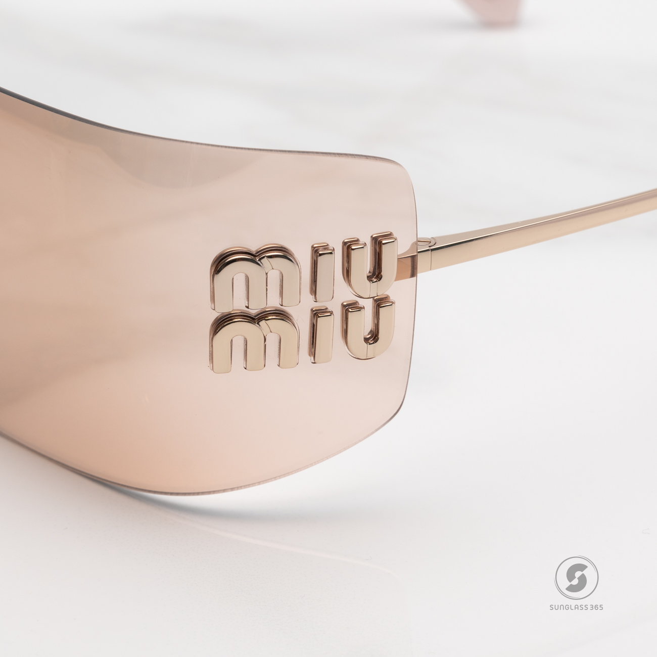 แว่นกันแดด Miu Miu MU54YS ZVN20F