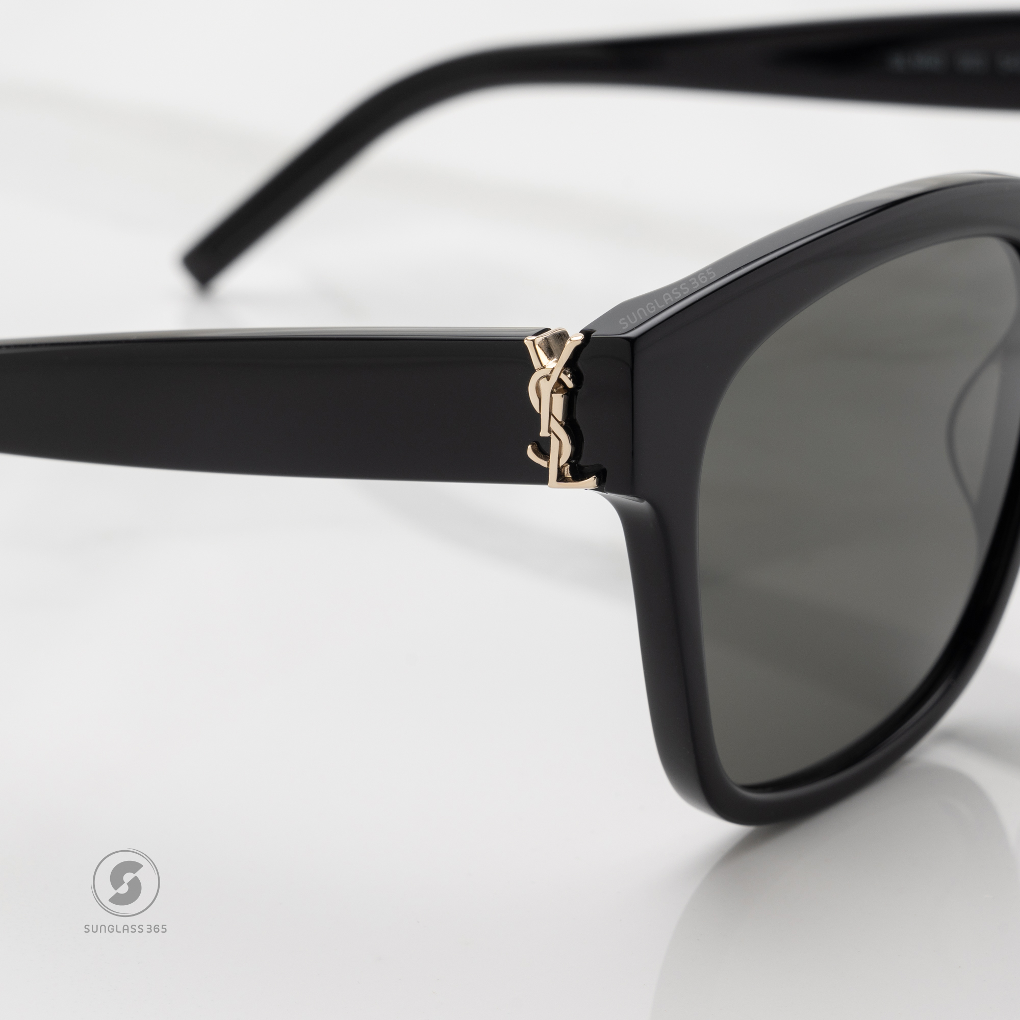 แว่นกันแดด YVES SAINT LAURENT SL M40 003