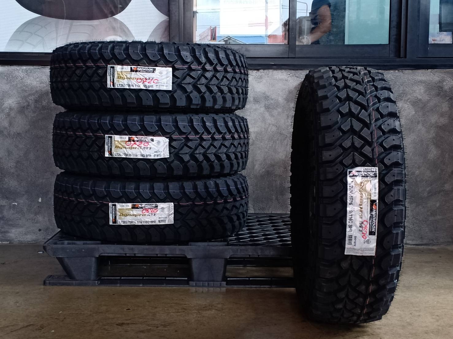 HANKOOK 265/75R16 DYNAPRO MT 119/116Q 8PR (ตัวหนังสือขาว) MADE IN KOREA