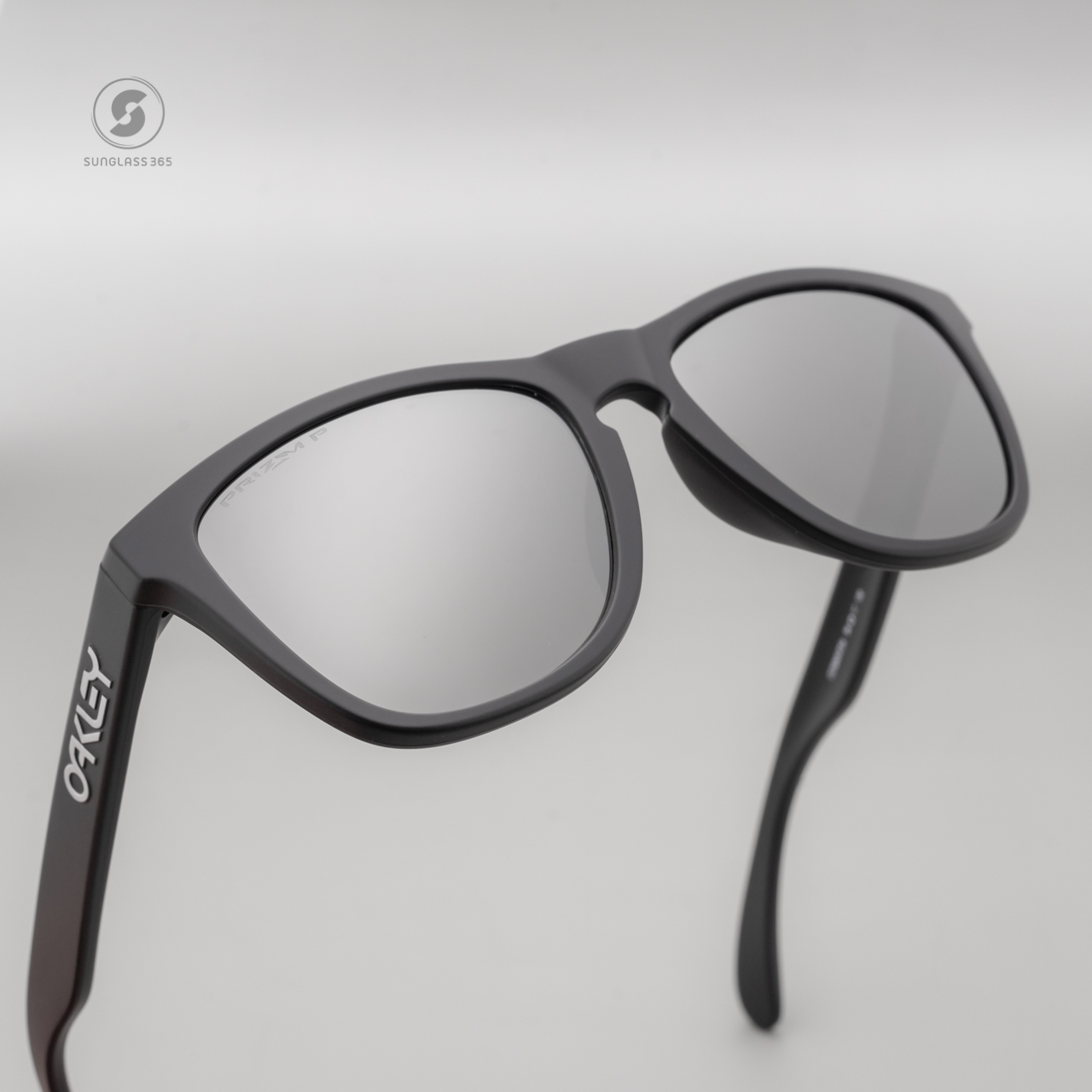 Oakley Frogskin OO9245-87 Polarized Prizm Matte Black