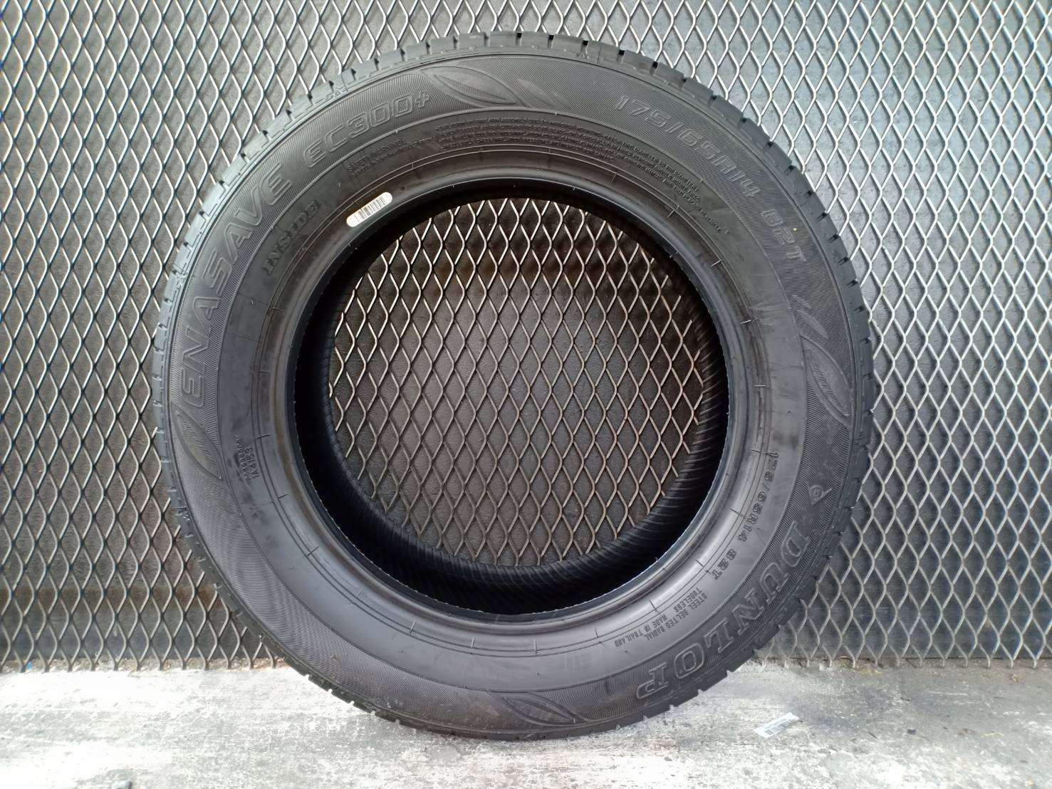 ยางใหม่ปี19 DUNLOP EC300+ 175-65-14 ราคาถูก