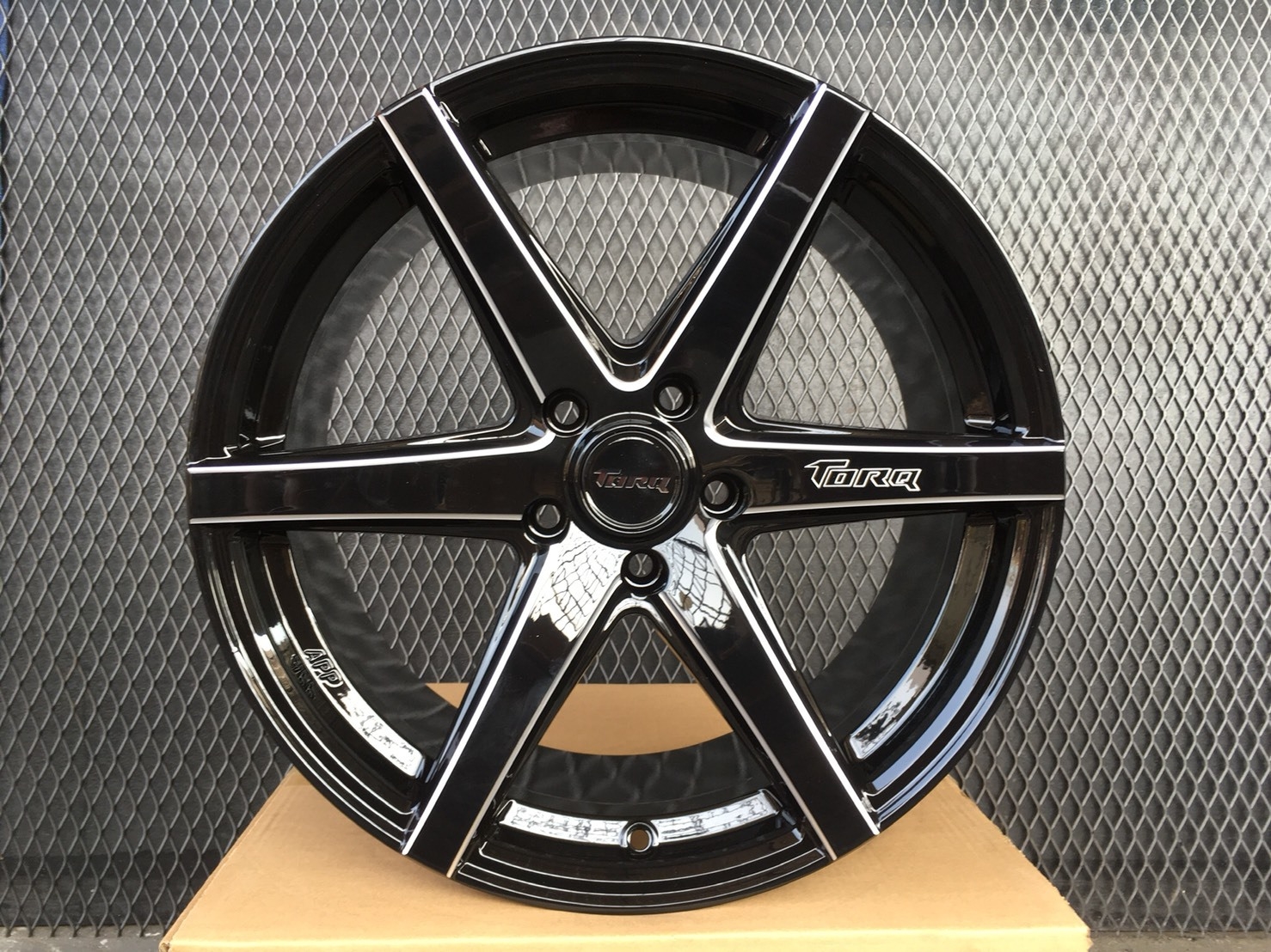 ล้อแม็กซ์ JAG APP TORQ ขอบ18นิ้ว วงละ4,750