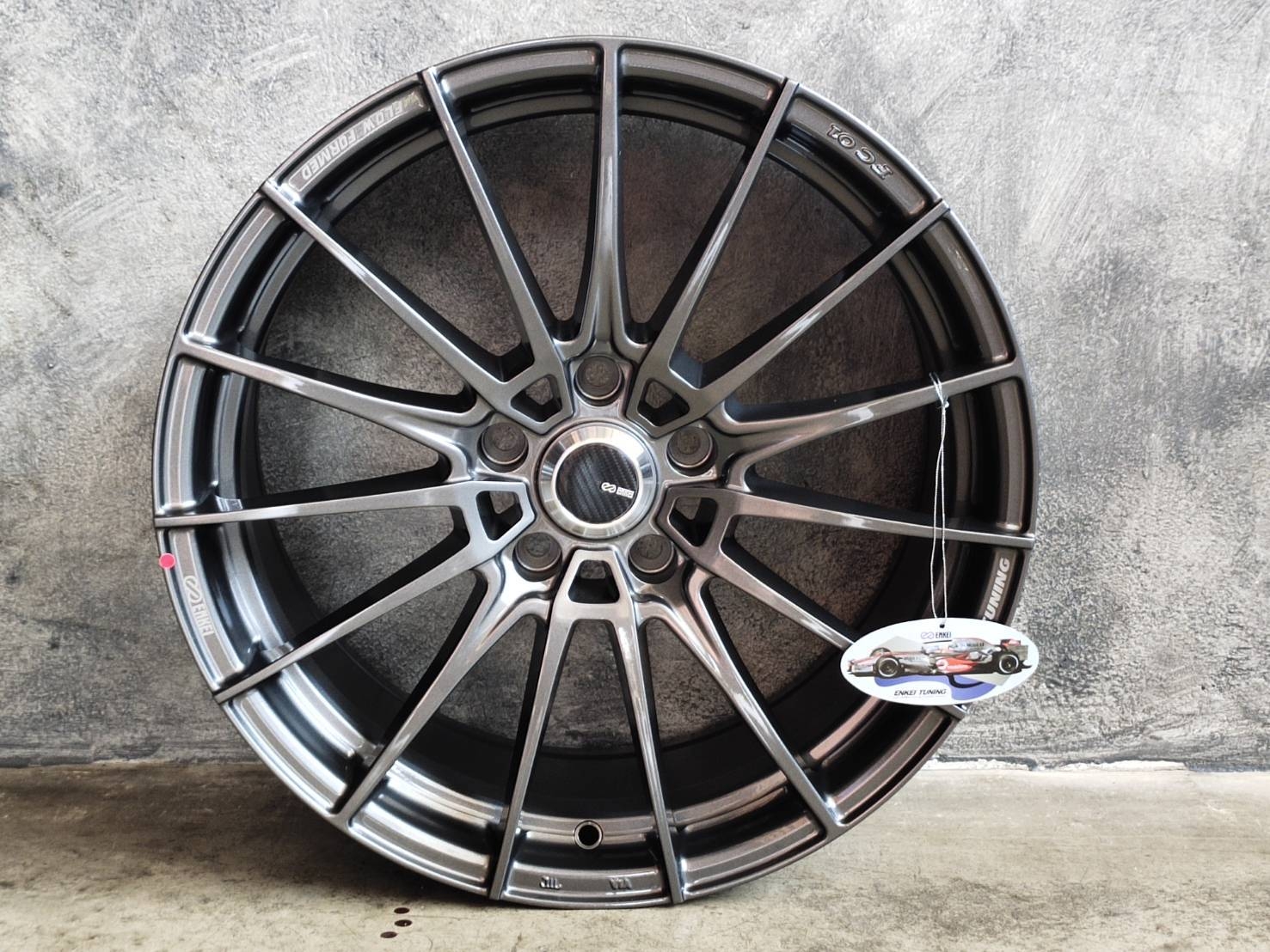 FC01 18X8.5 5X114.3 45 73.1 GGM2QR22S