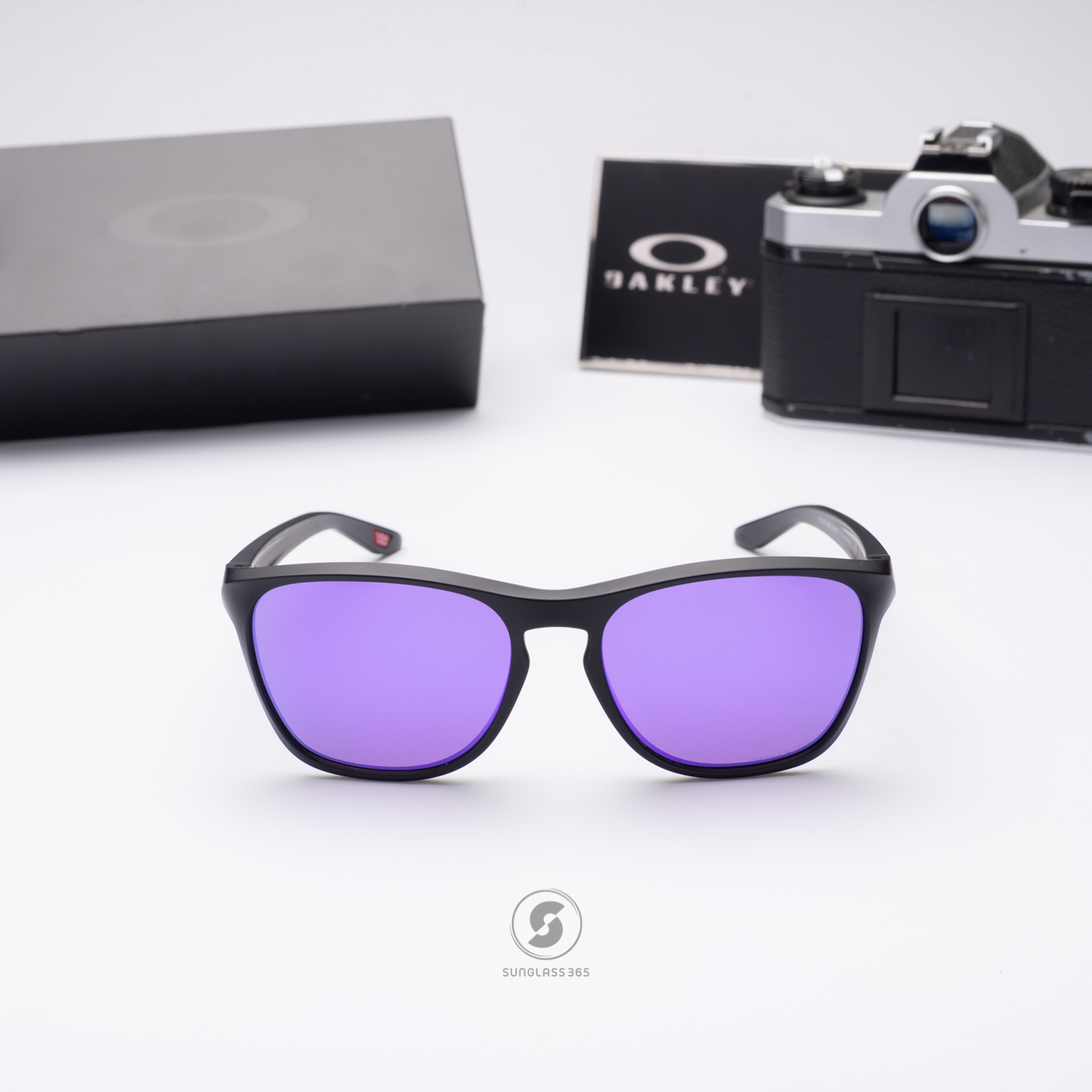 OAKLEY MANORBURN OO9479-03 Matte Black Prizm Violet