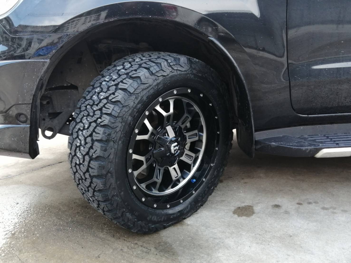 FUEL CRUSH ขอบ20 ใส่ EVEREST ราคาพิเศษ