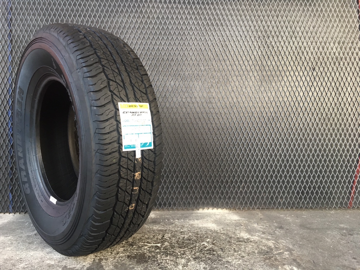DUNLOP GRANDTREK AT20 255/70-16 ปี19 ราคาพิเศษ สำหรับ NAVARA