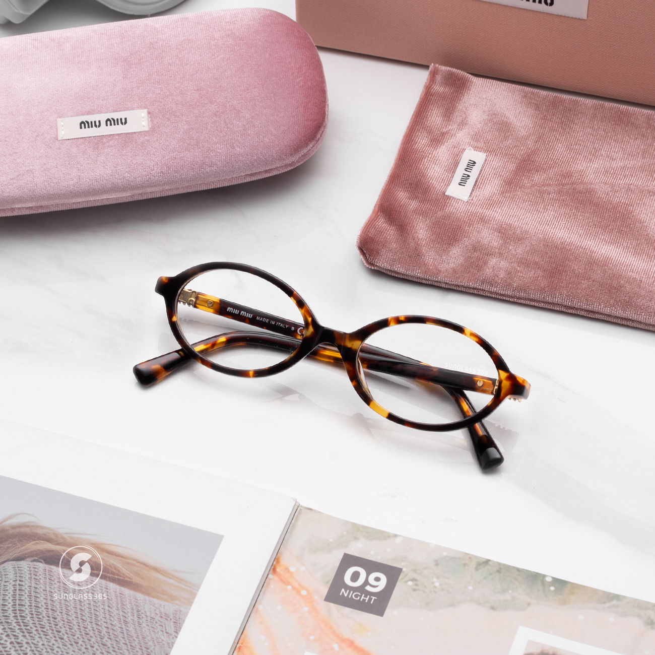 แว่นกันแดด Miu Miu MU04ZSF VAU08N