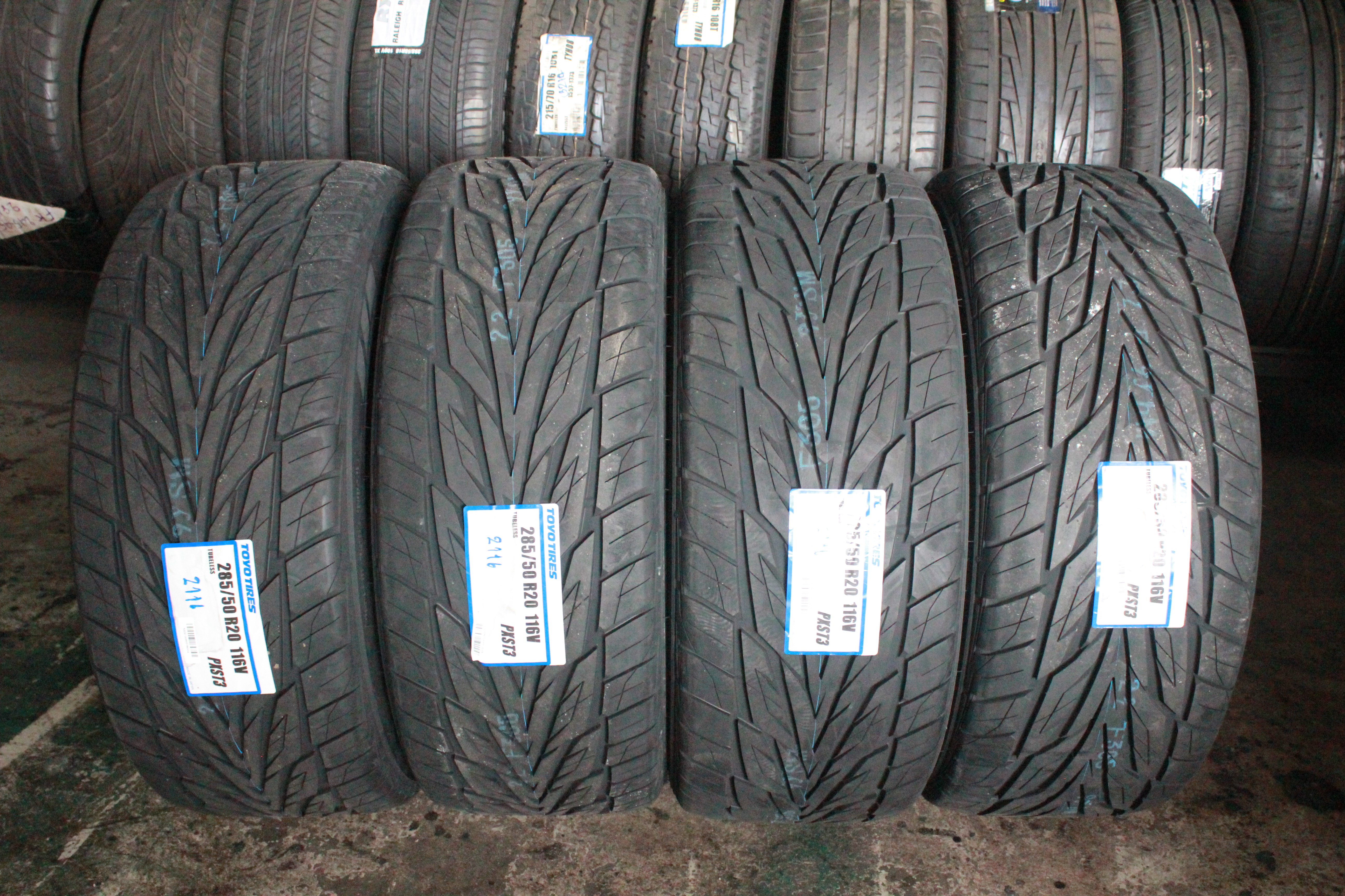 TOYO 235/65R17 PROXES ST3 ลดราคา 25%