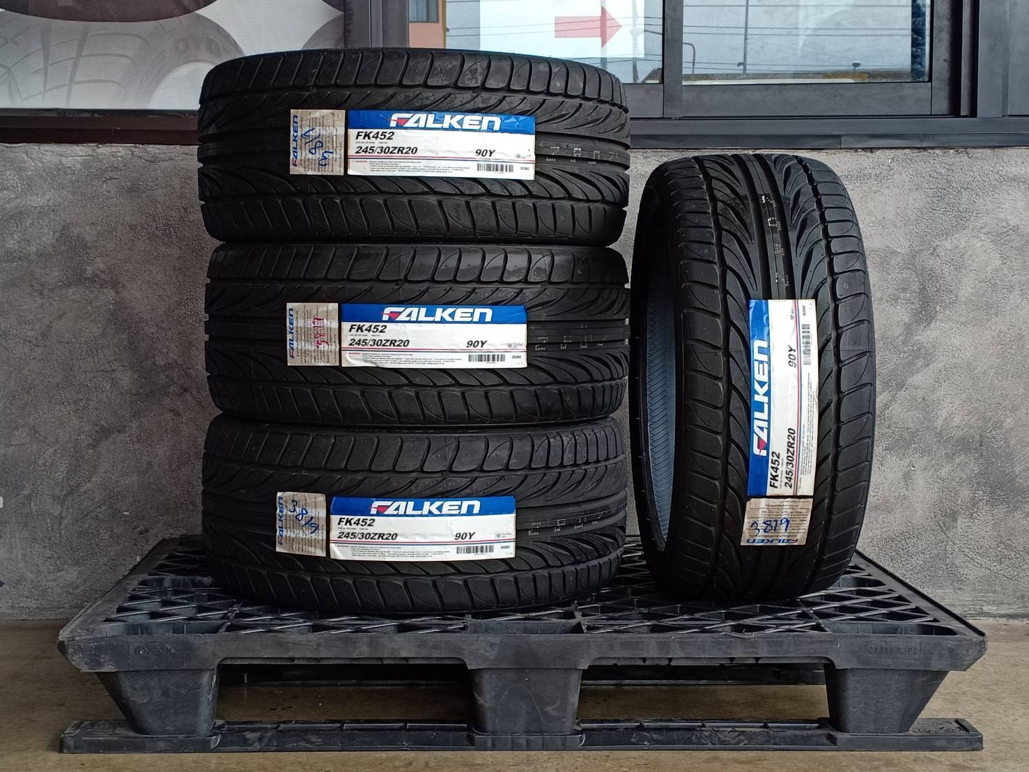 FALKEN 245/30ZR20 FK452 90Y MADE IN THAILAND