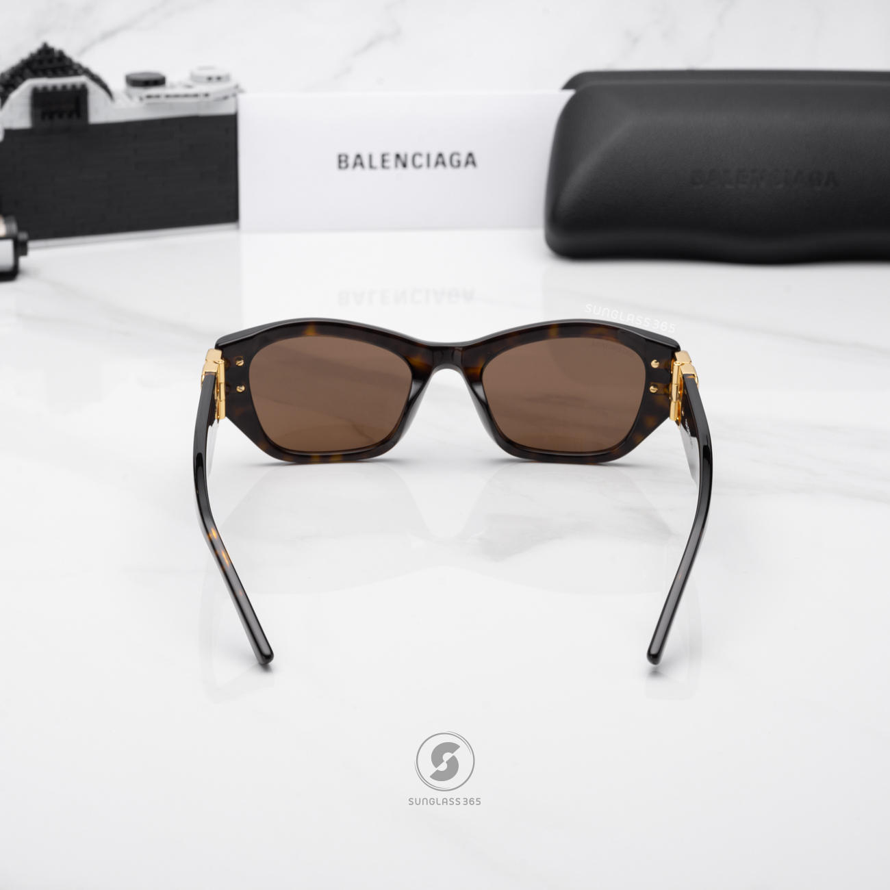 แว่นกันแดด Balenciaga BB0311SK 002
