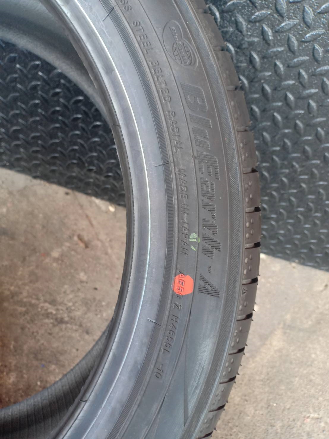 ยางญี่ปุ่น ปี18 ลดราคา YOKOHAMA BLUEARTH-A AE50 215/45-17