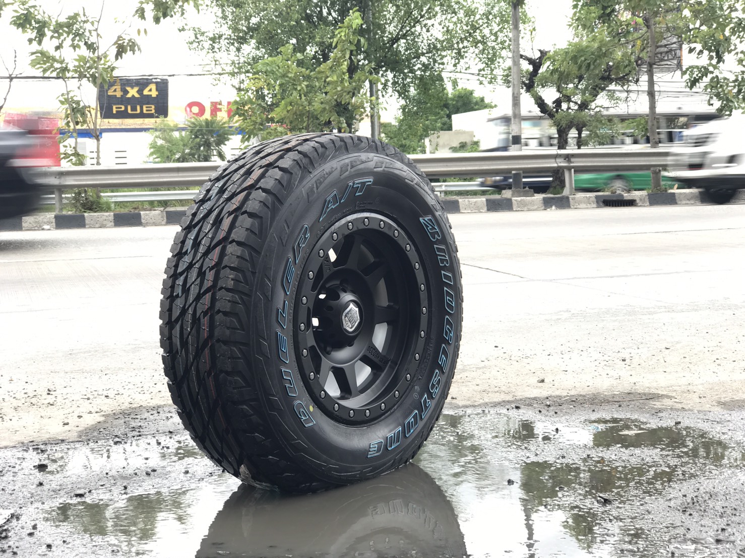 ล้อแท้ MICKEY THOMPSON DEEGAN38 ขอบ16 มาใหม่