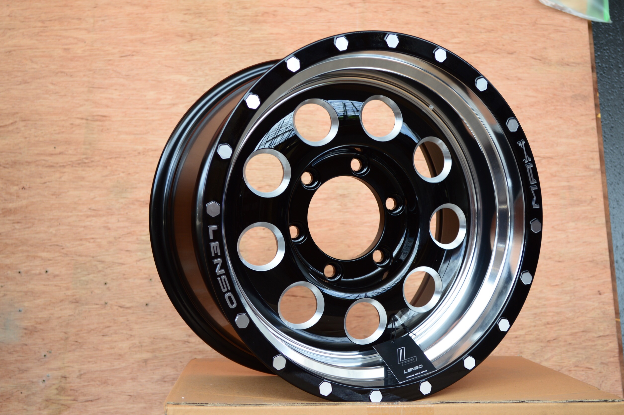 ล้อออฟโรส LENSO MAX-6 ขอบ16นิ้ว วงละ 4,500.-