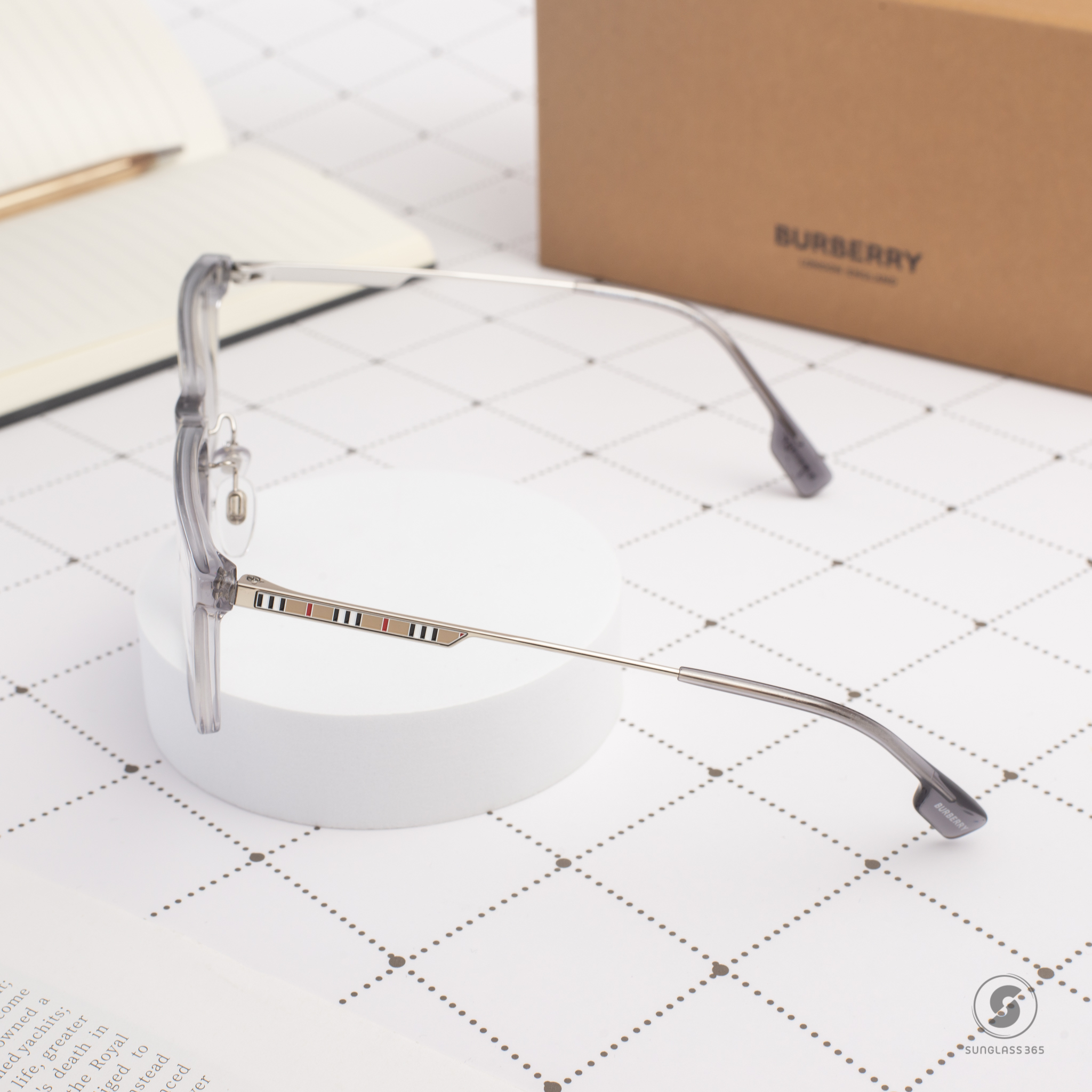 BURBERRY Harrington BE2339F 3028 Grey