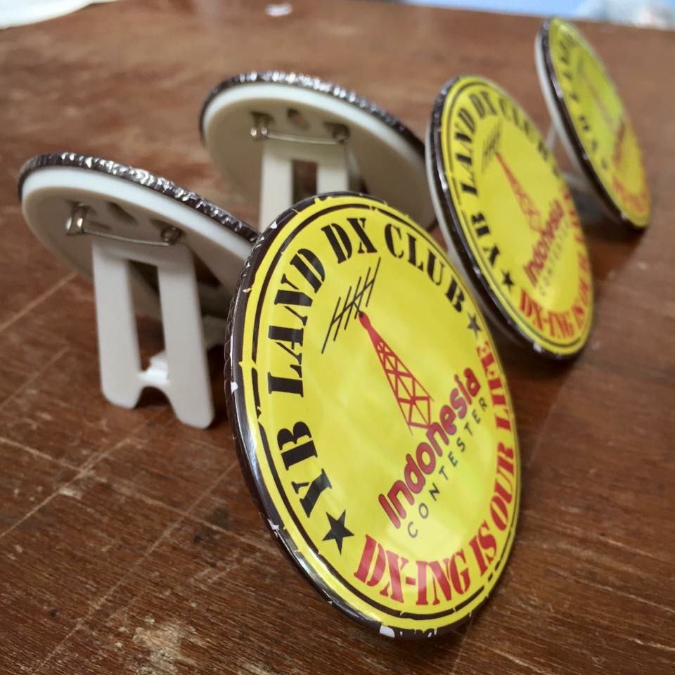 เข็มกลัดกรอบรูป 10 cm