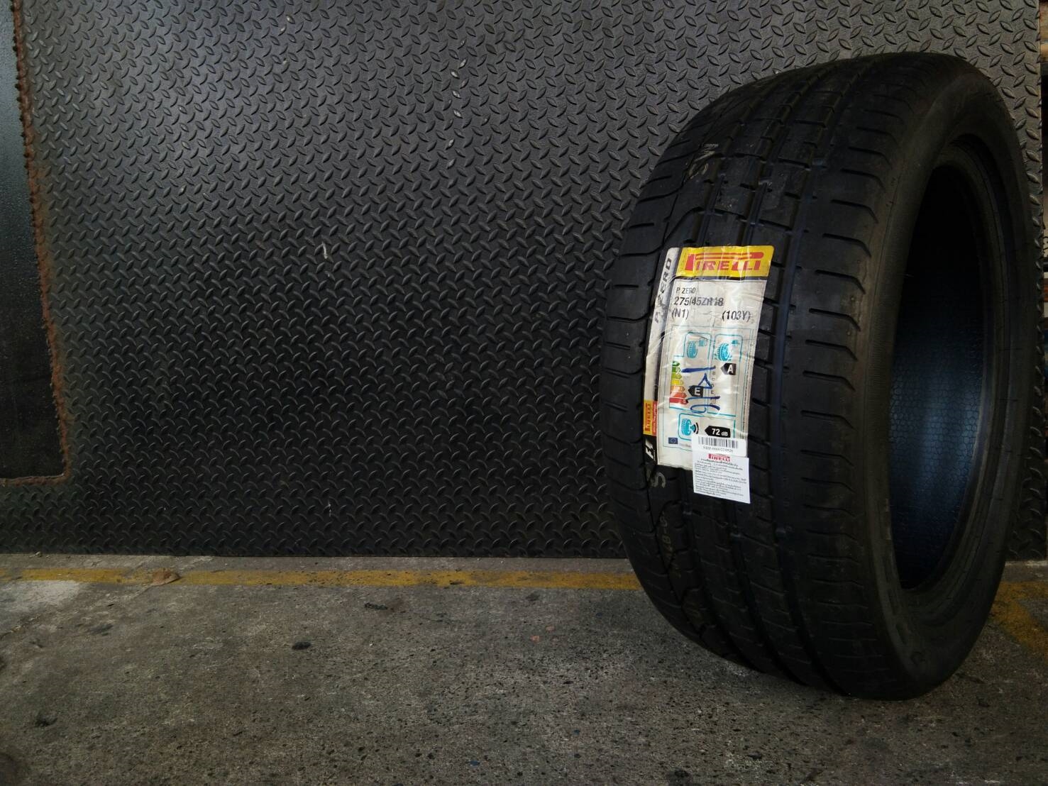 PIRELLI P-ZERO 275/45-18 เส้น 7800 ปี16 ปกติ 15500 ราคาพิเศษ ลดสุดคุ้ม
