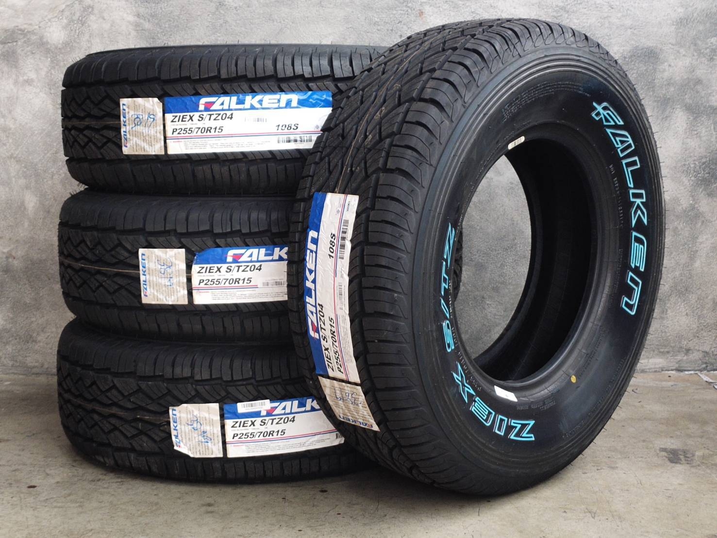 FALKEN ZIEX S/TZ04 255/70R15