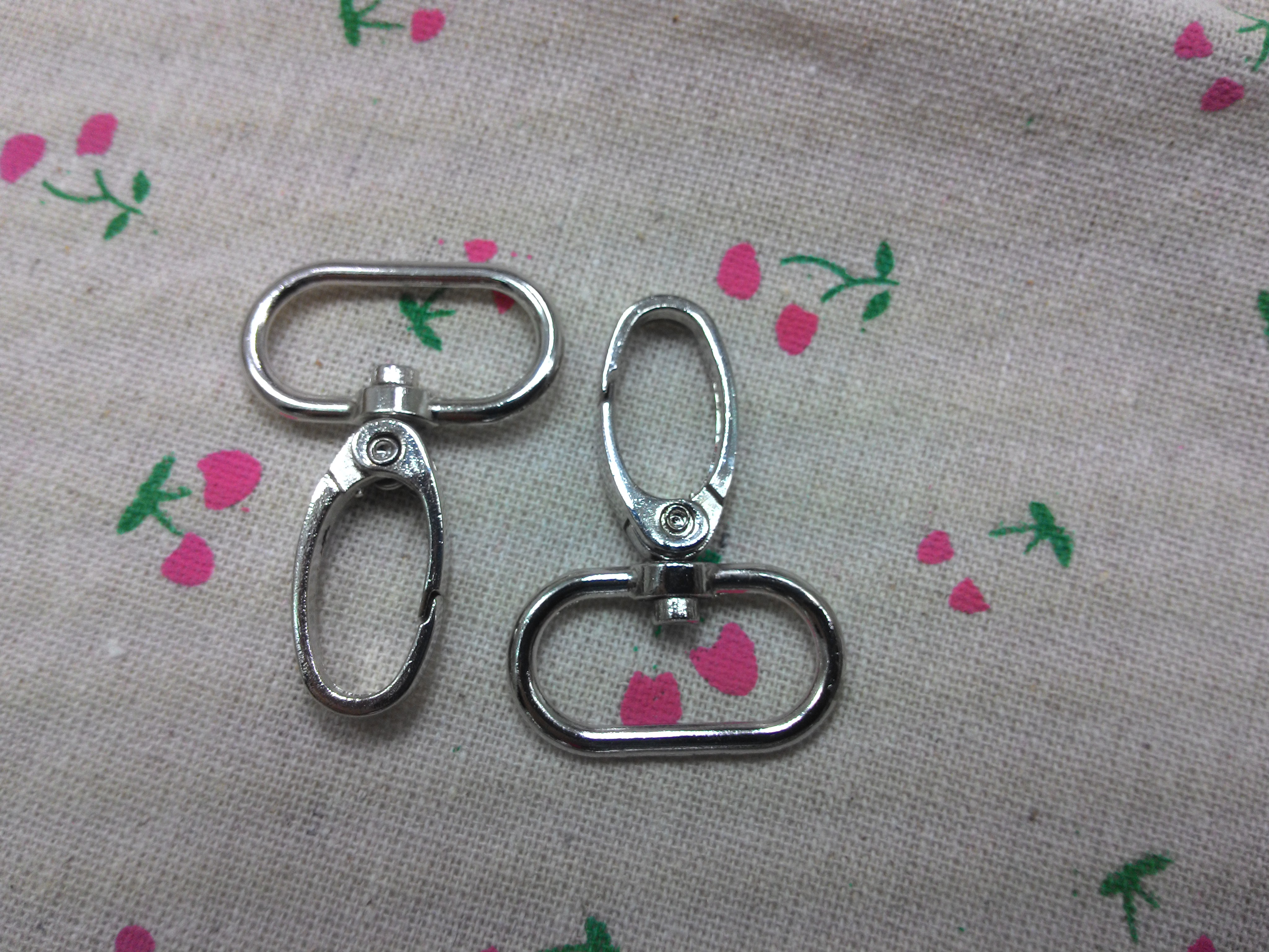 คอหมาดอกบัวก้น1นิ้ว เงิน