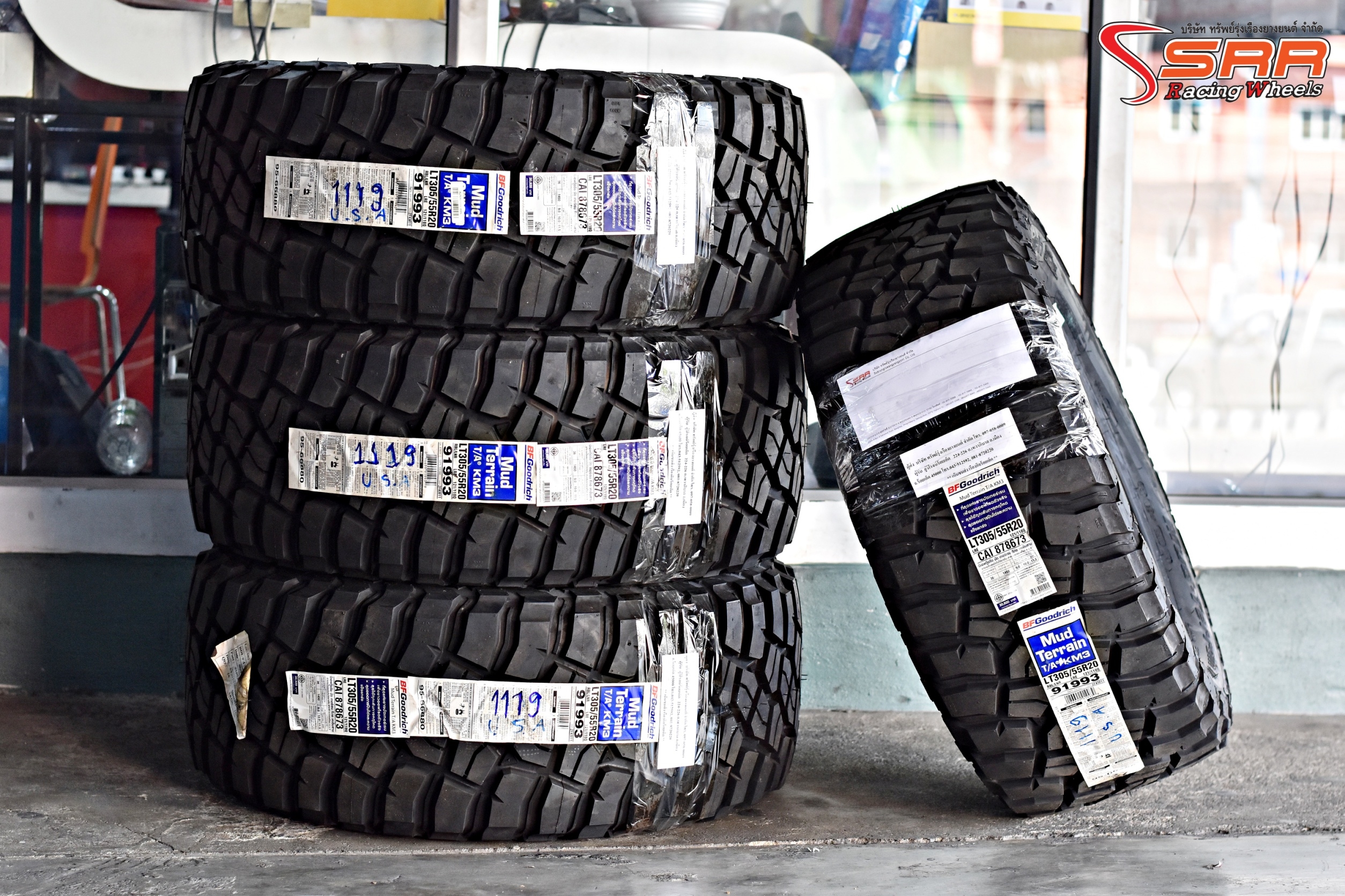 BFGOODRICH MT-KM3 305-55-20 ปี19 U.S.A