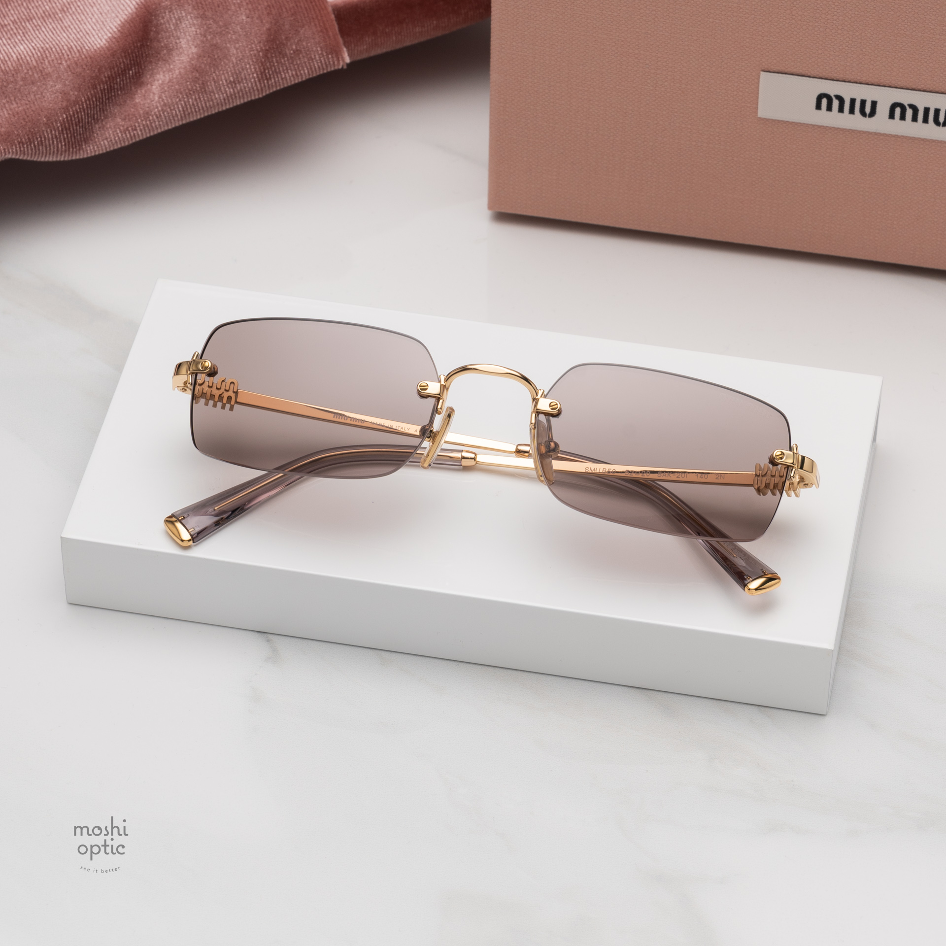 แว่นกันแดด Miu Miu MUB50S 5AK20I