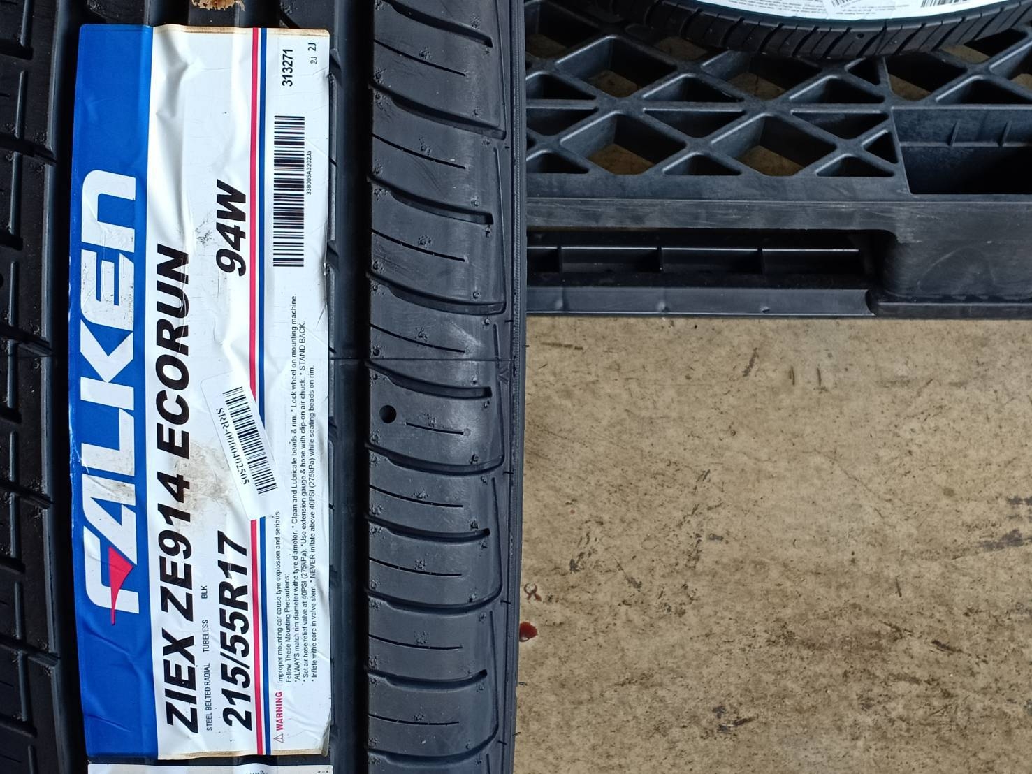FALKEN 215/55R17 ZIEX ZE914 ECORUN 94W MADE IN THAILAND
