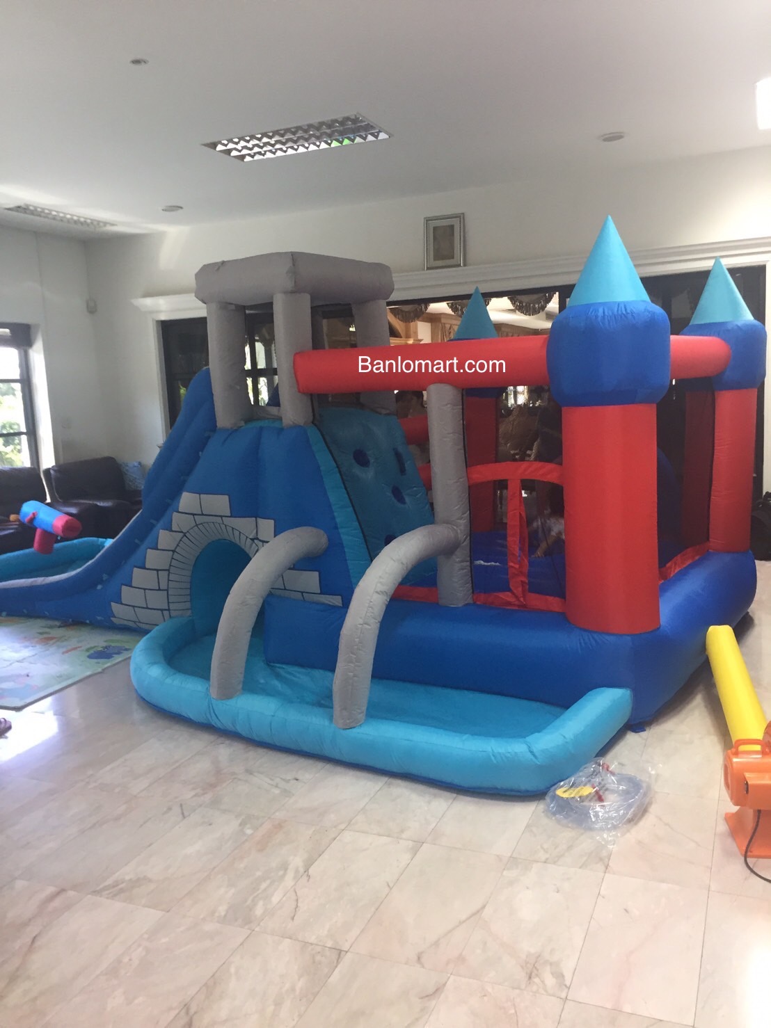 บ้านลมปราสาทน้ำ