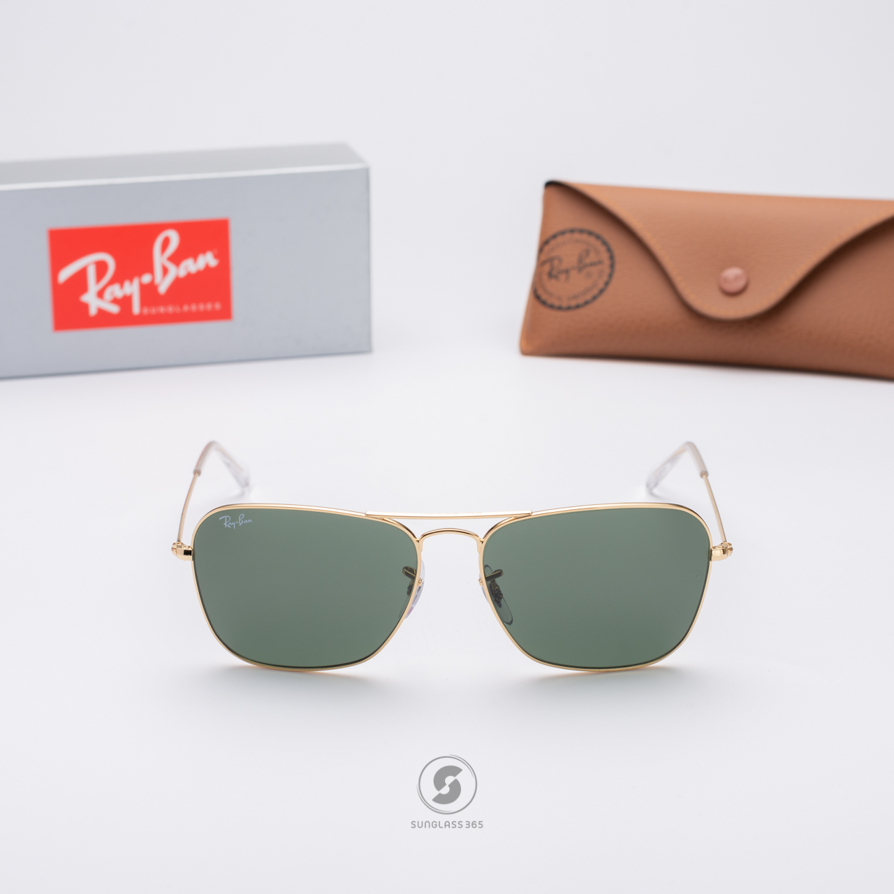 RayBan RB3136 001 Caravan Classic G-15