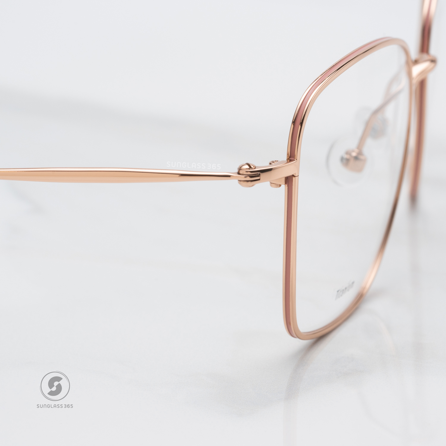 แว่นสายตา RODENSTOCK R7120 B